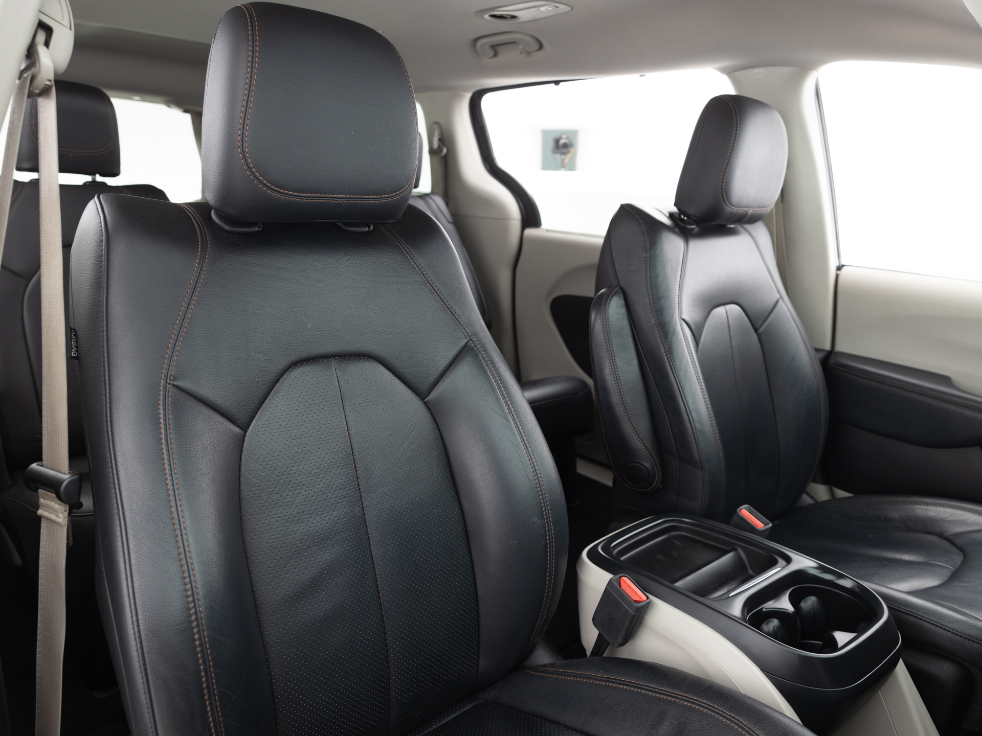 Used Gray Chysler Pacifica-18 for Sale