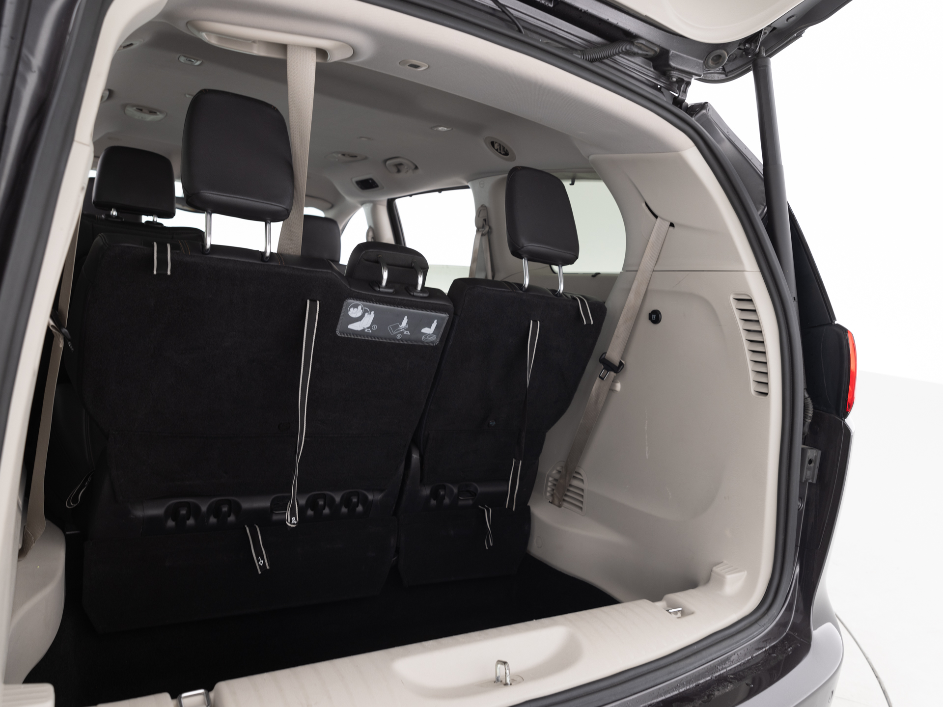 Used Gray Chysler Pacifica-31 for Sale