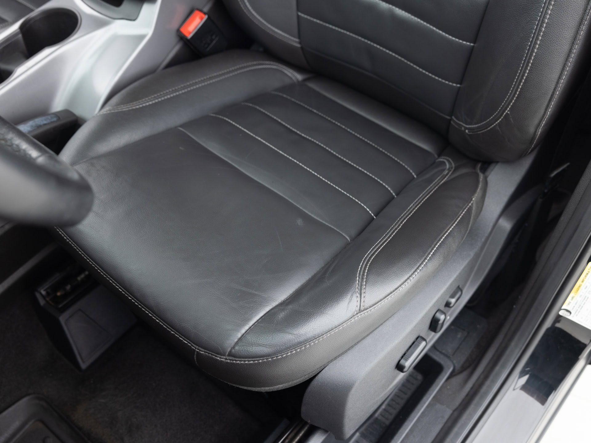 Used Gray Ford Escape SE-13 for Sale