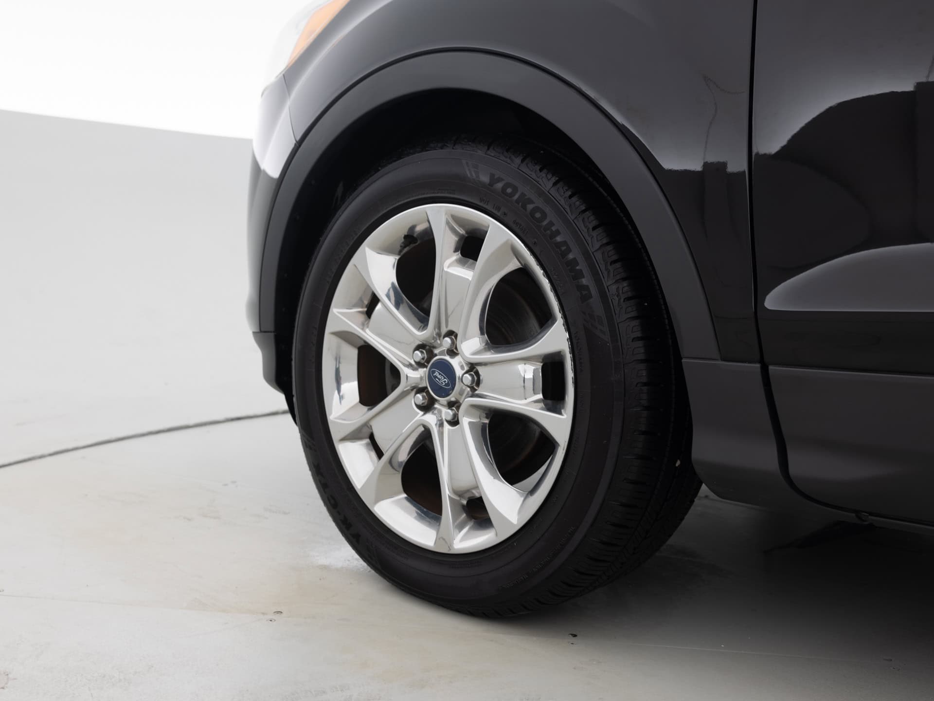 Used Gray Ford Escape SE-9 for Sale