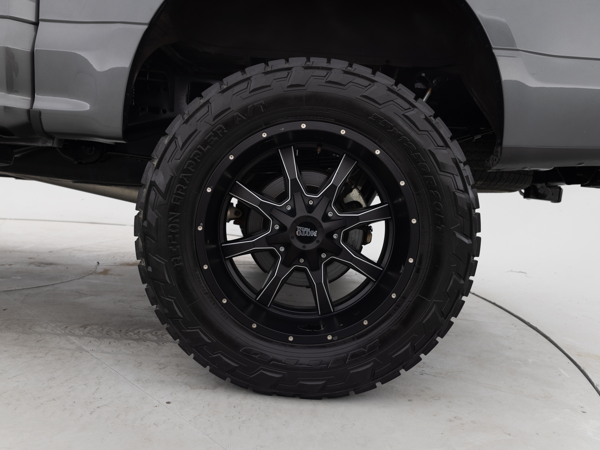 Used Gray Ford F-150 Supercrew XL-10 for Sale
