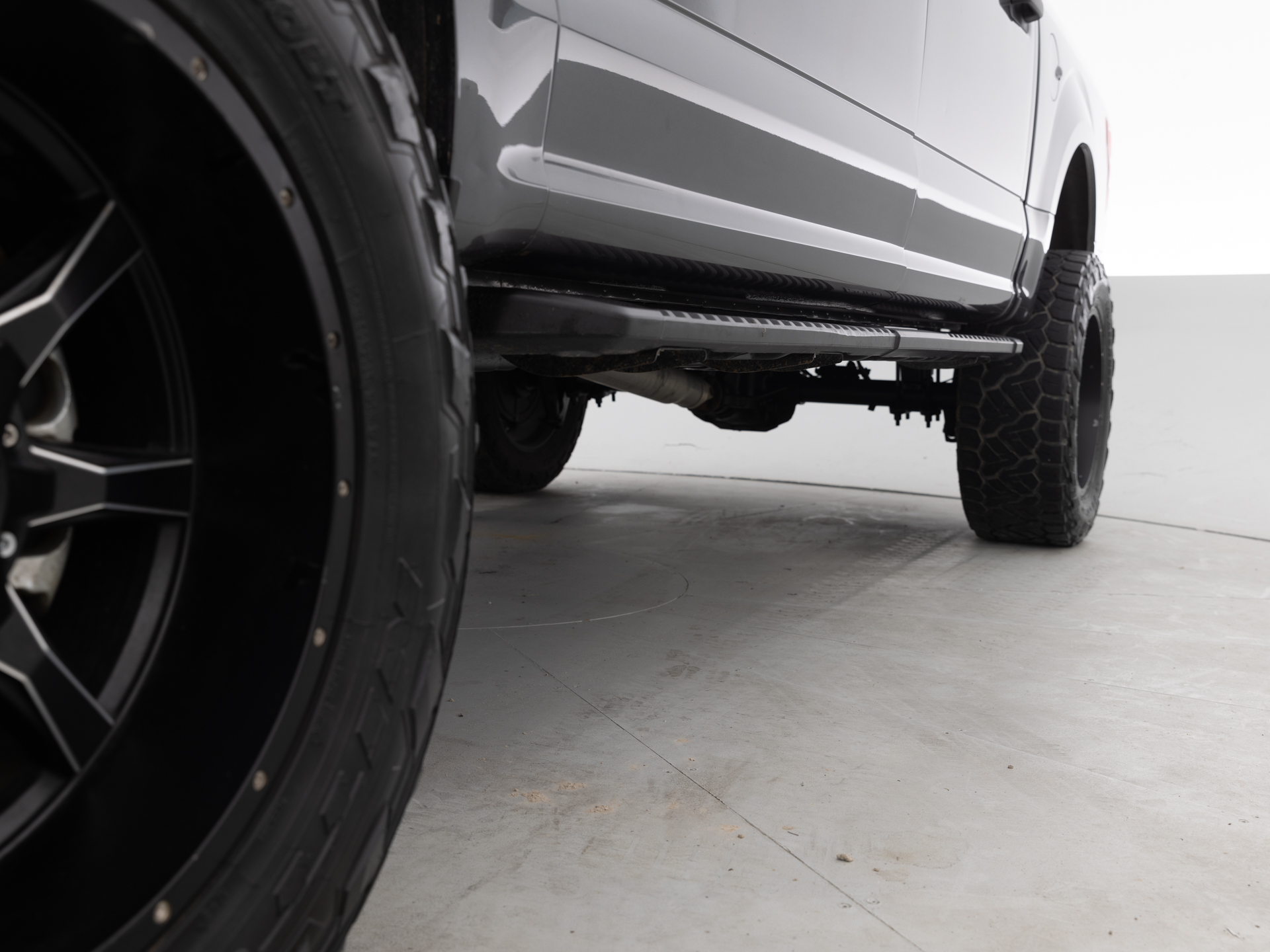 Used Gray Ford F-150 Supercrew XL-16 for Sale