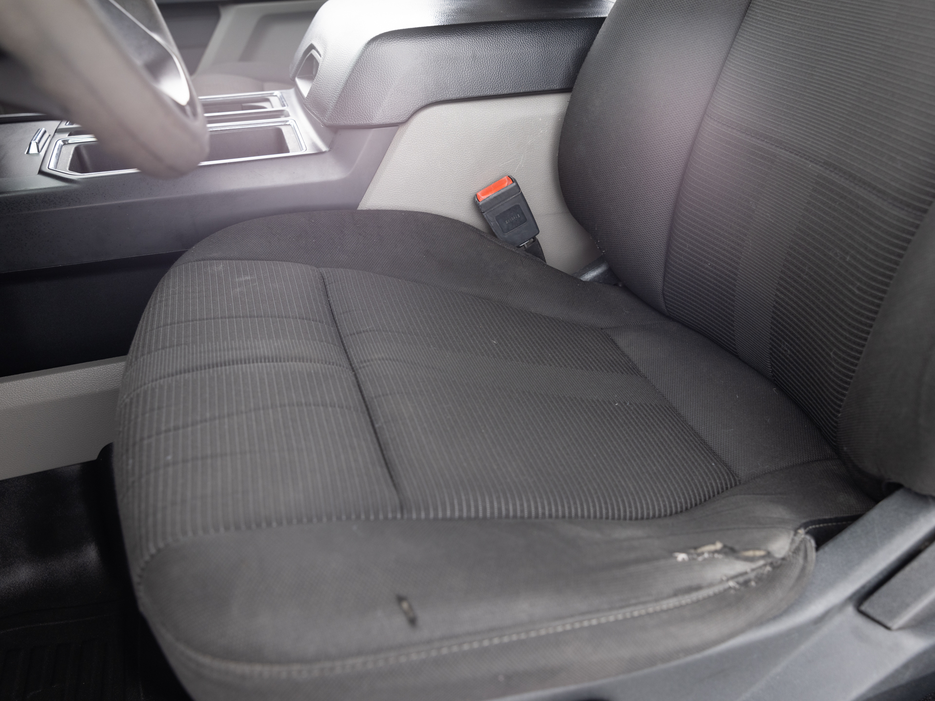 Used Gray Ford F-150 Supercrew XL-17 for Sale