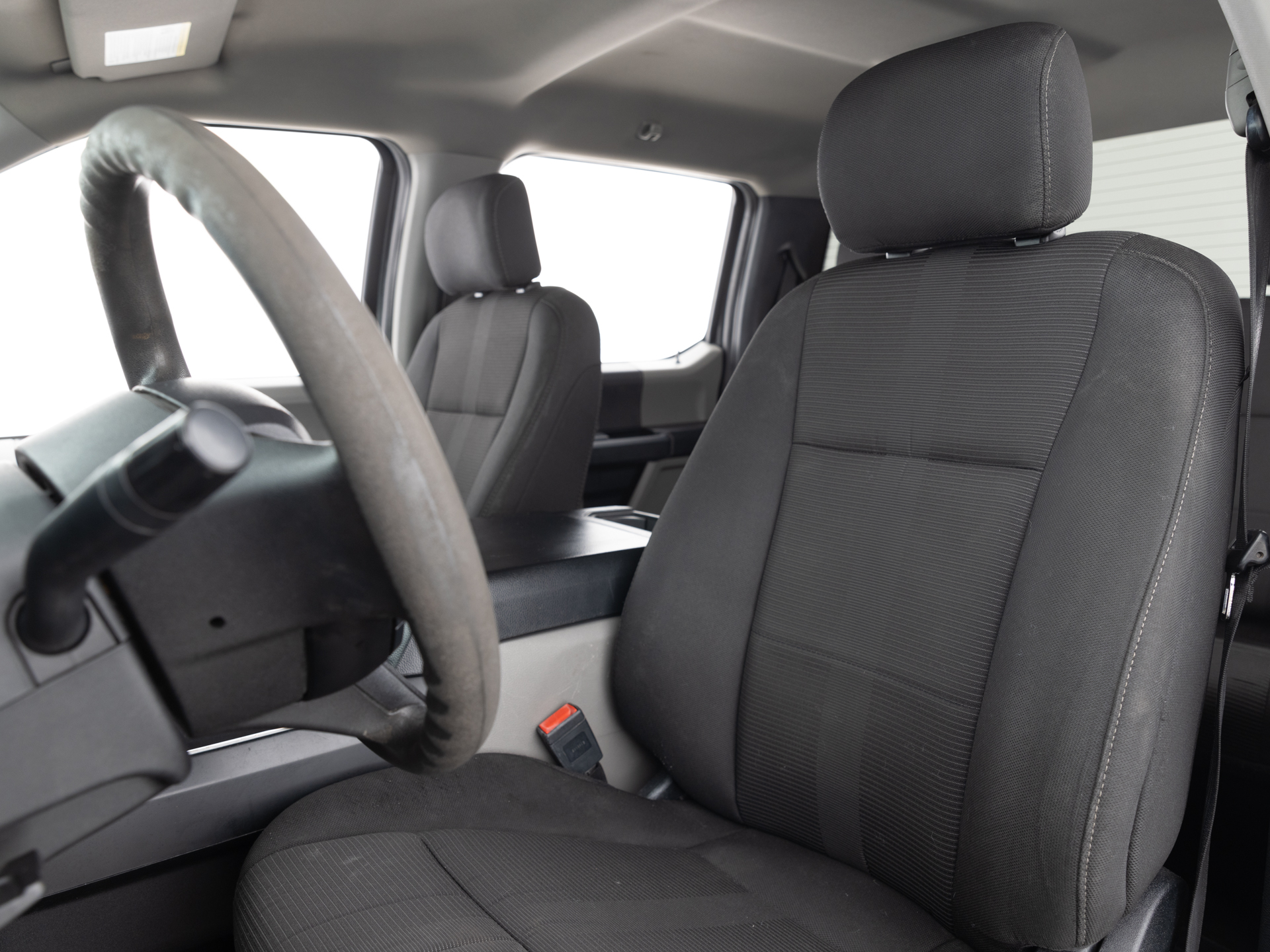 Used Gray Ford F-150 Supercrew XL-18 for Sale