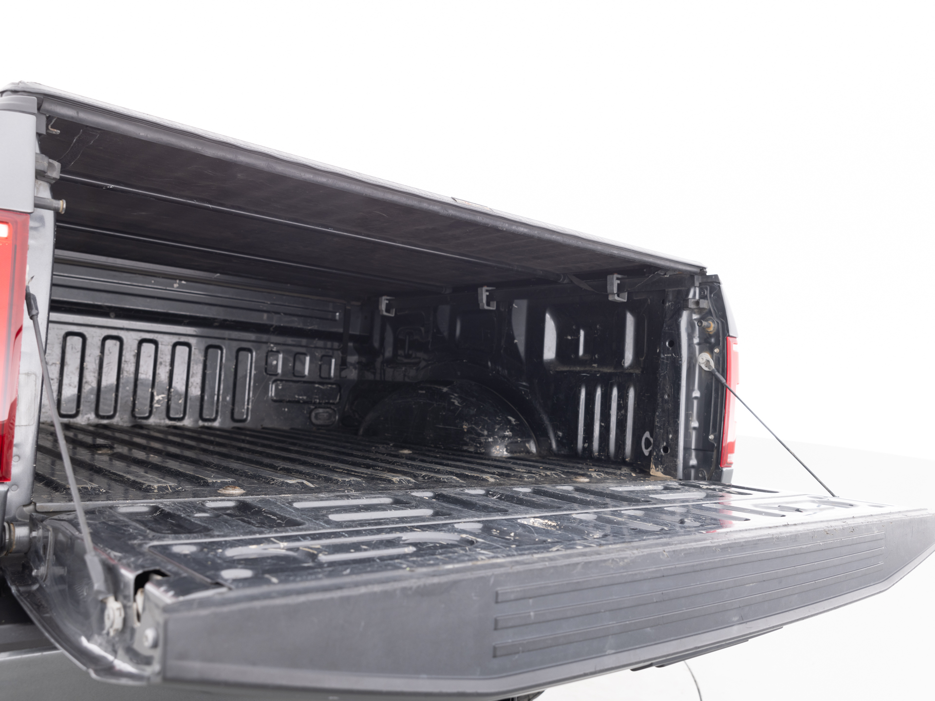 Used Gray Ford F-150 Supercrew XL-34 for Sale