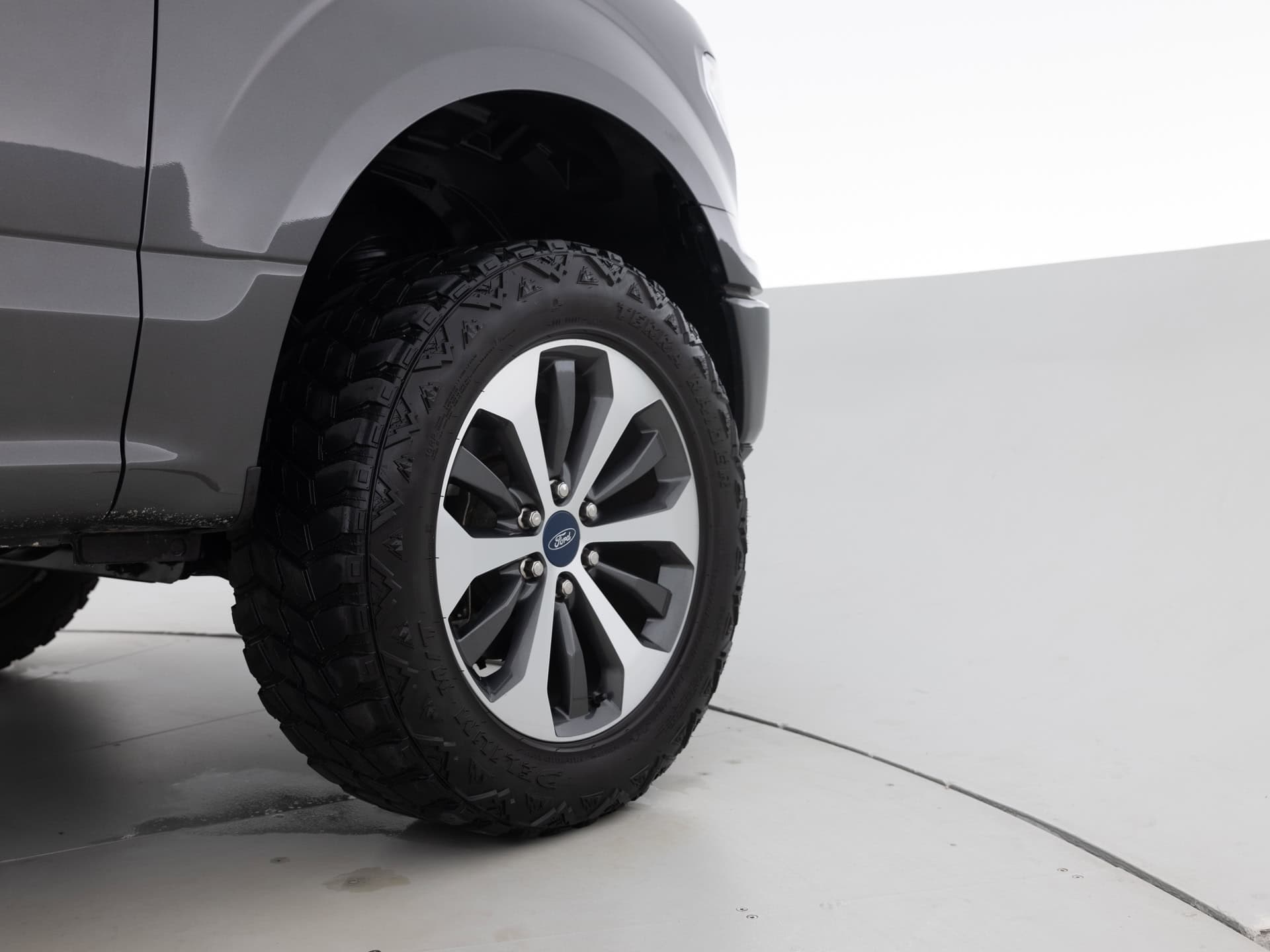 Used Gray Ford F150 Crew-12 for Sale