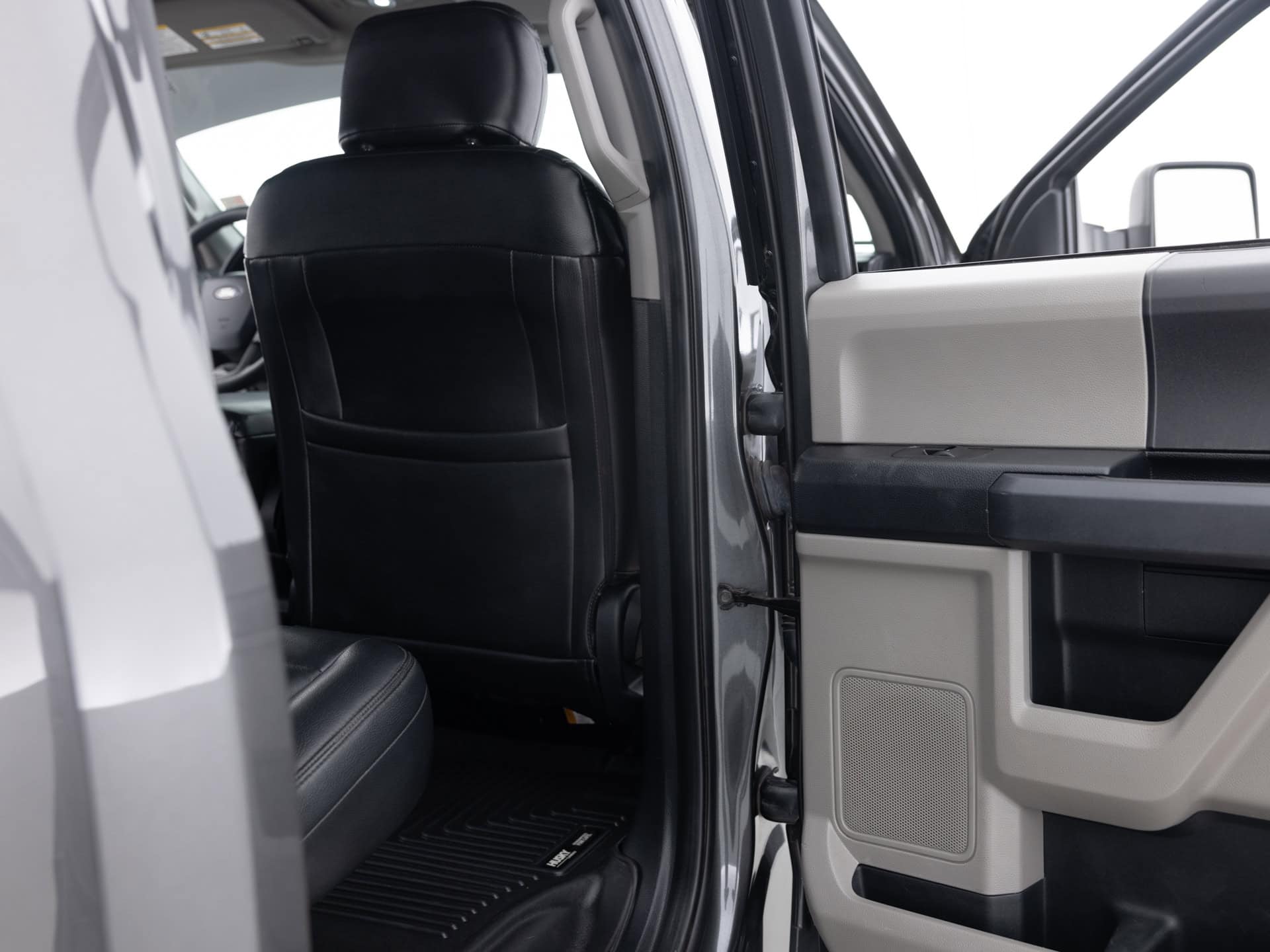 Used Gray Ford F150 Crew-26 for Sale