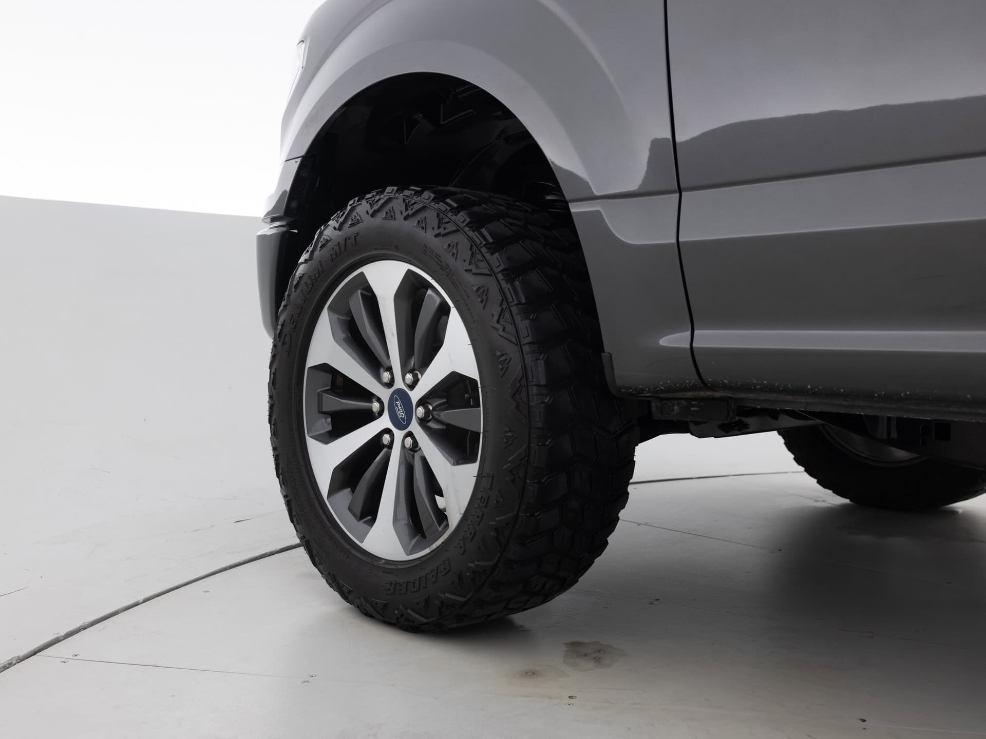 Used Gray Ford F150 Crew-7 for Sale