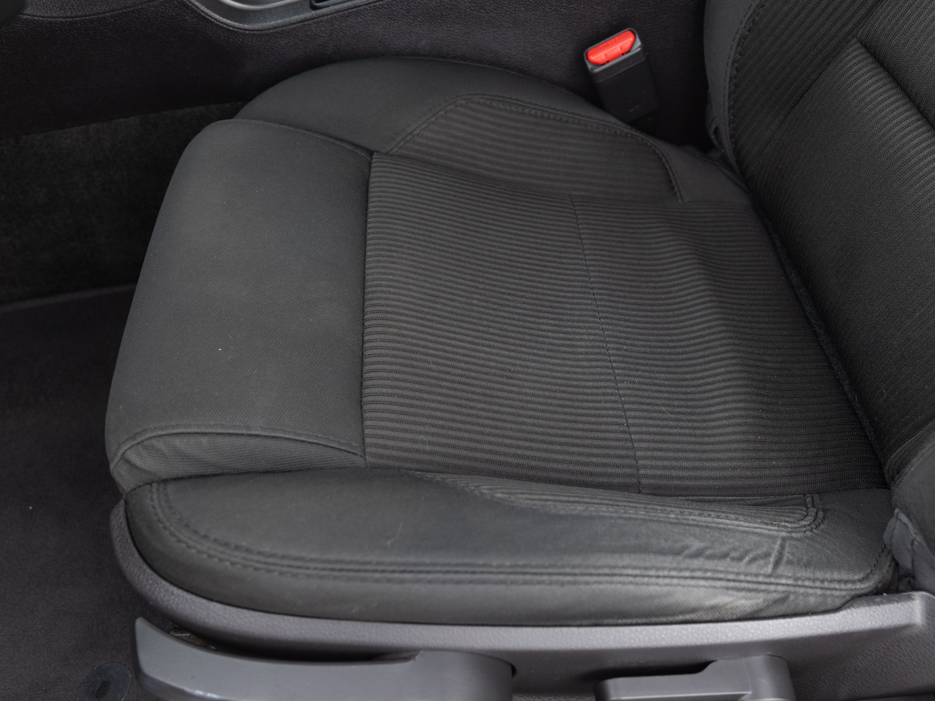 Used Gray Ford Mustang V6-11 for Sale