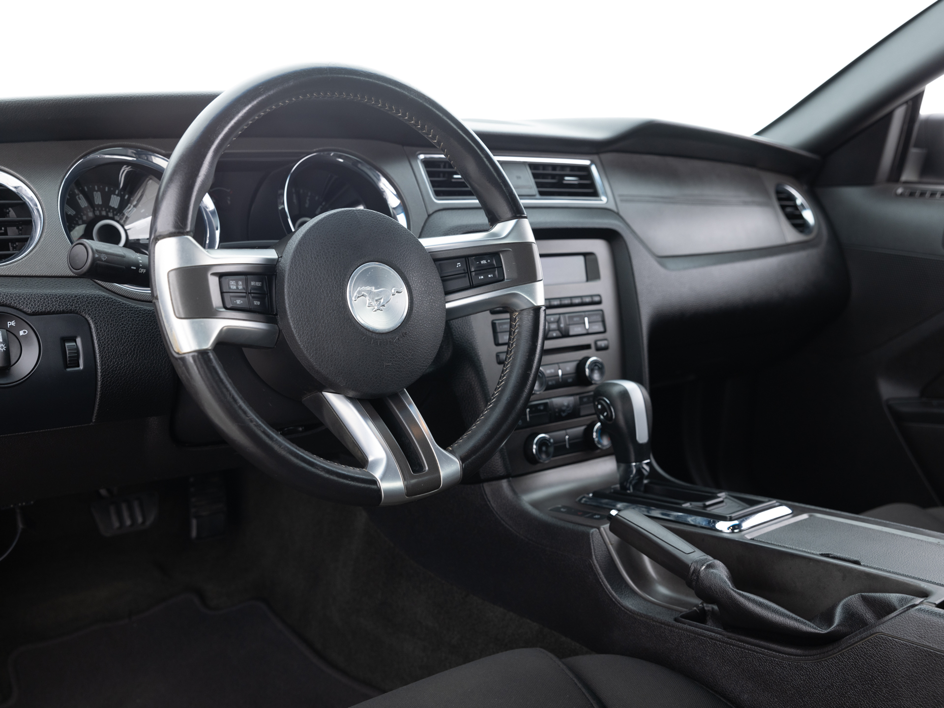 Used Gray Ford Mustang V6-13 for Sale