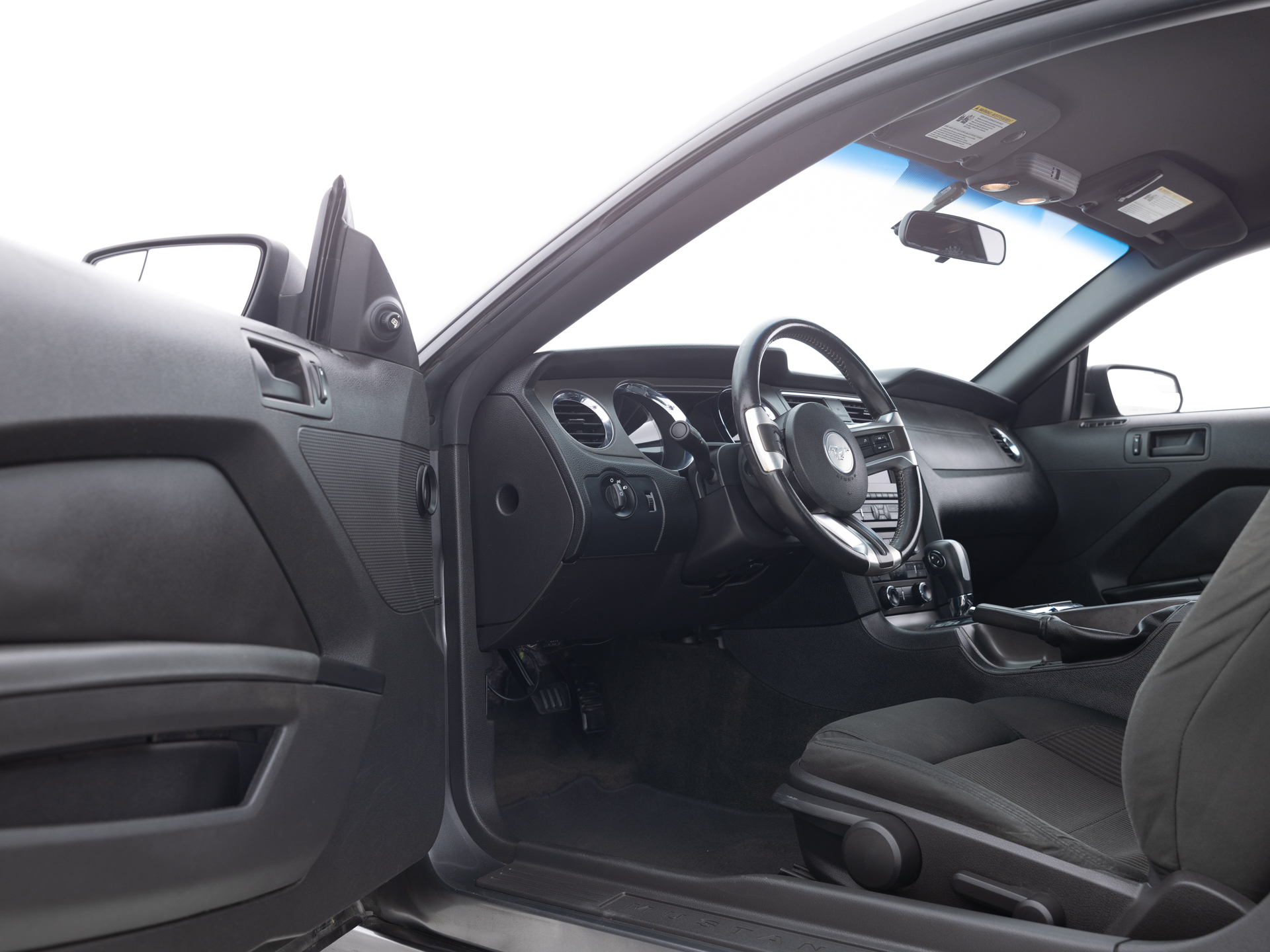 Used Gray Ford Mustang V6-14 for Sale
