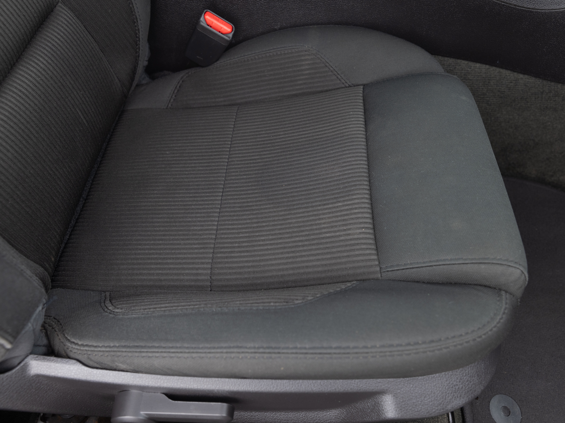 Used Gray Ford Mustang V6-15 for Sale