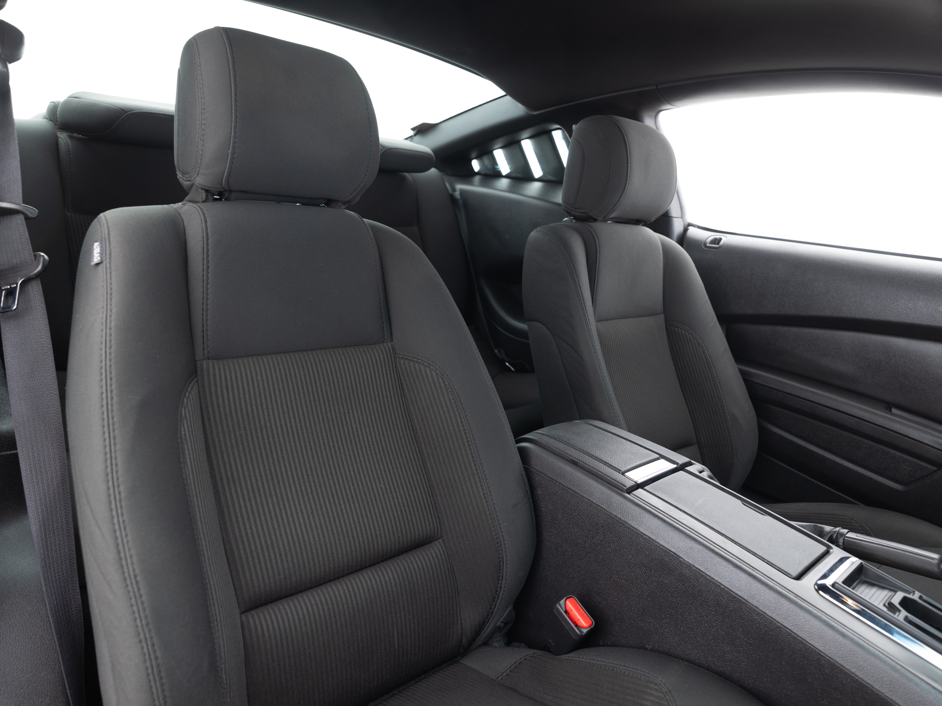 Used Gray Ford Mustang V6-16 for Sale