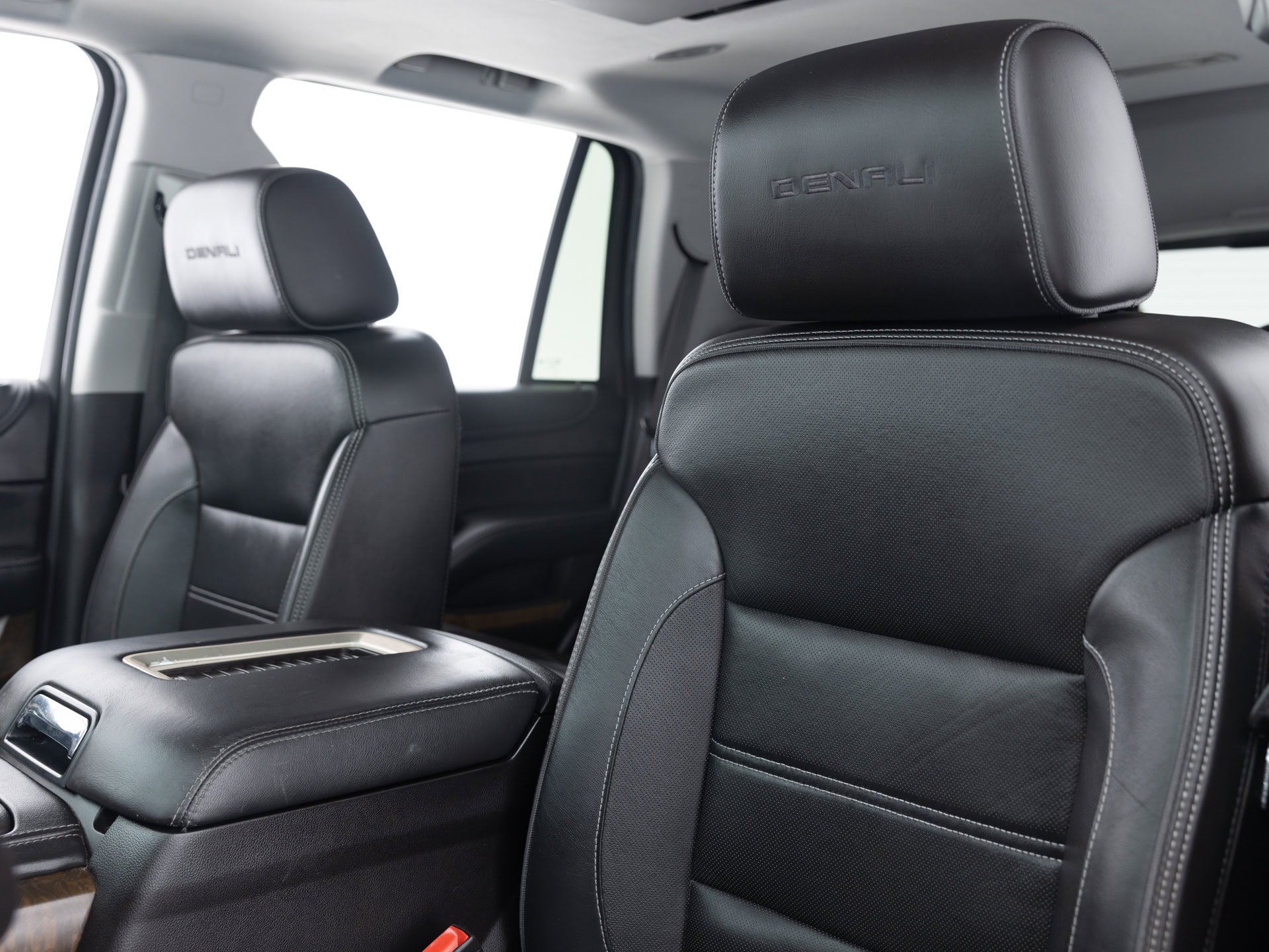 Used Gray GMC Yukon Denali-18 for Sale