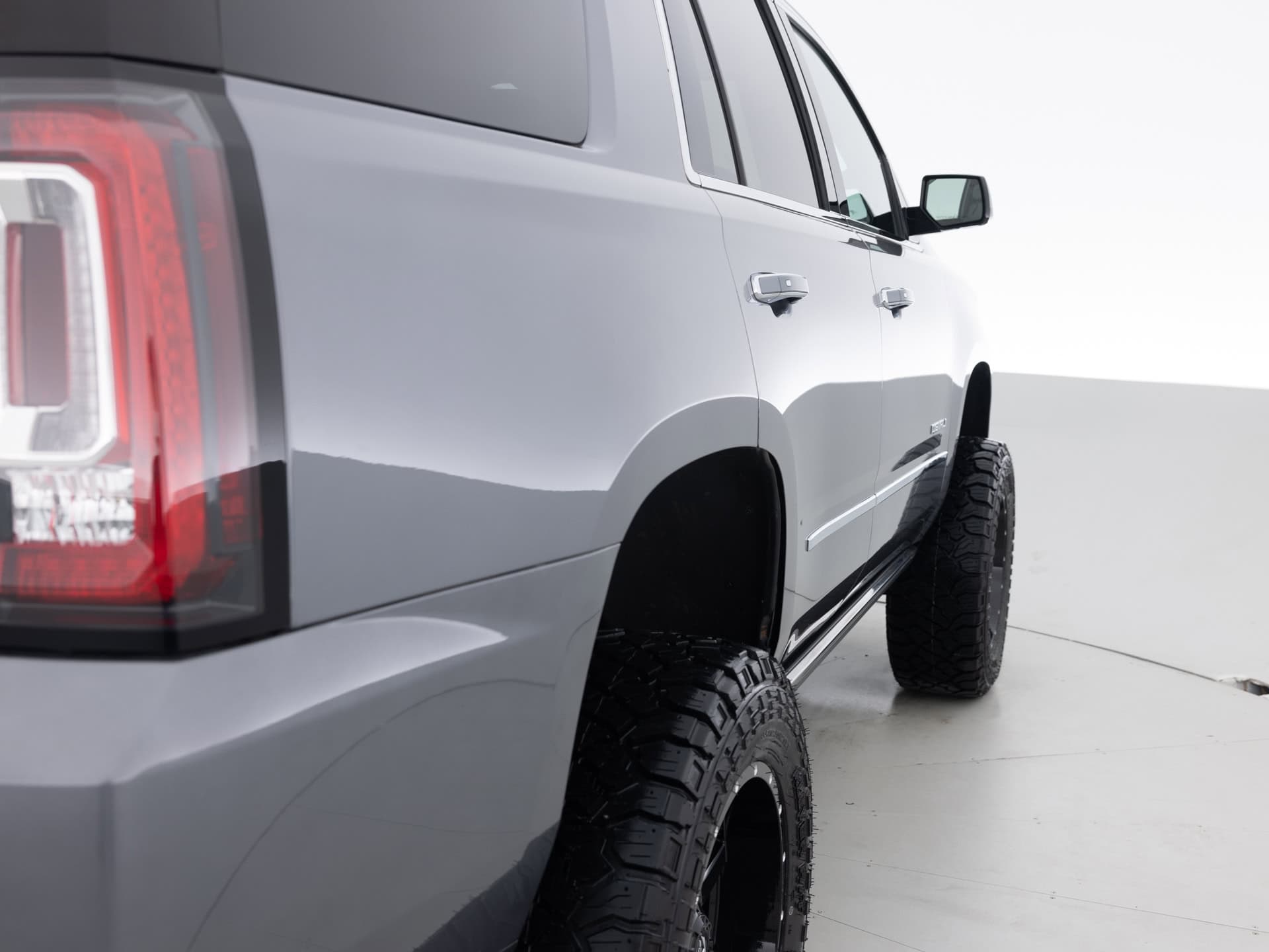 Used Gray GMC Yukon Denali-5 for Sale