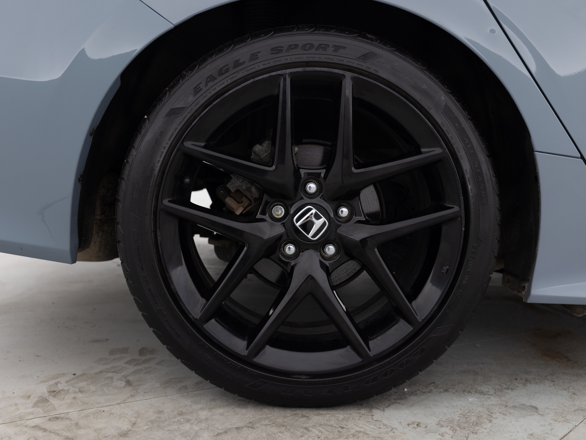 Used Gray Honda Civic-12 for Sale