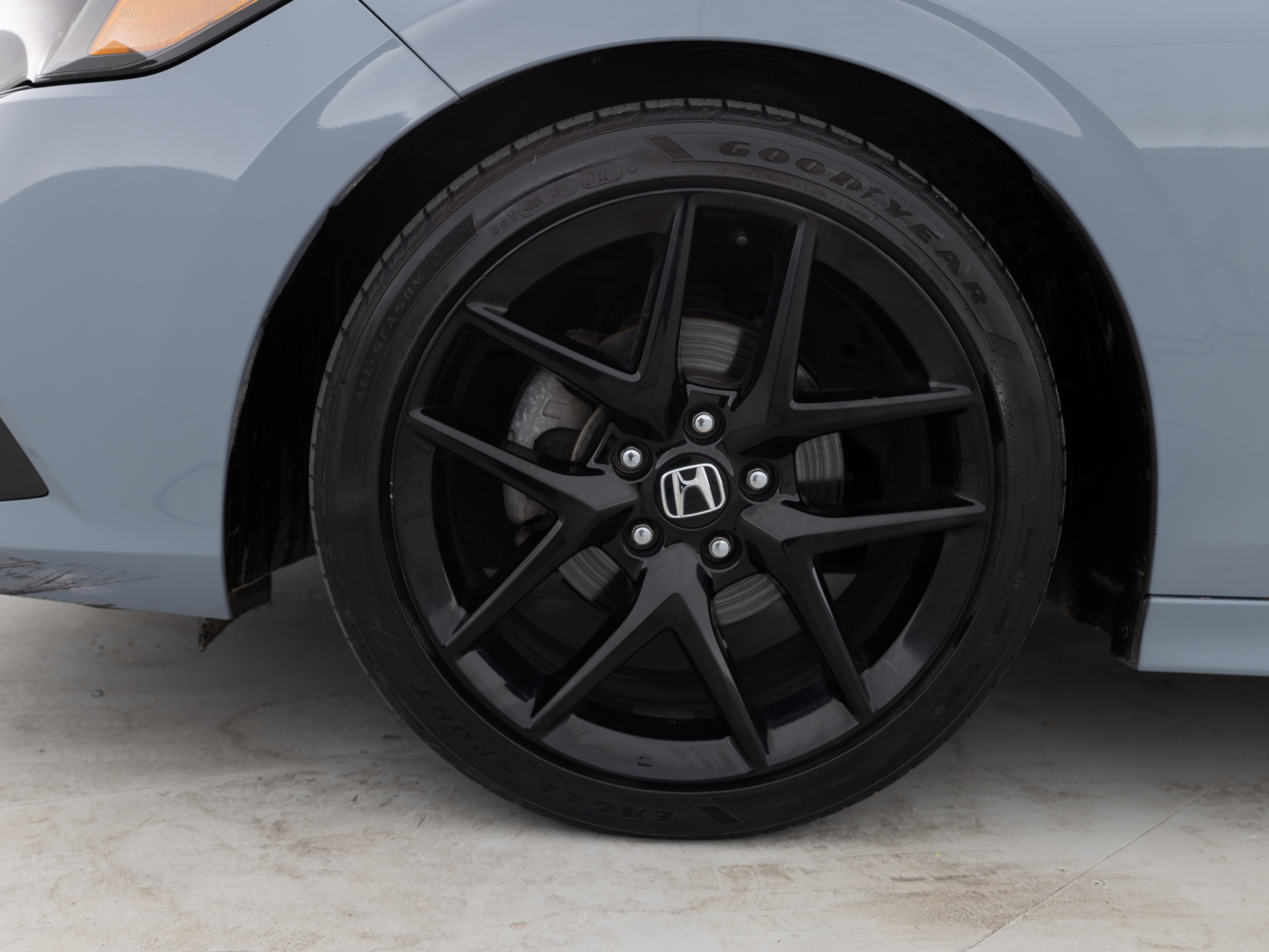 Used Gray Honda Civic-9 for Sale