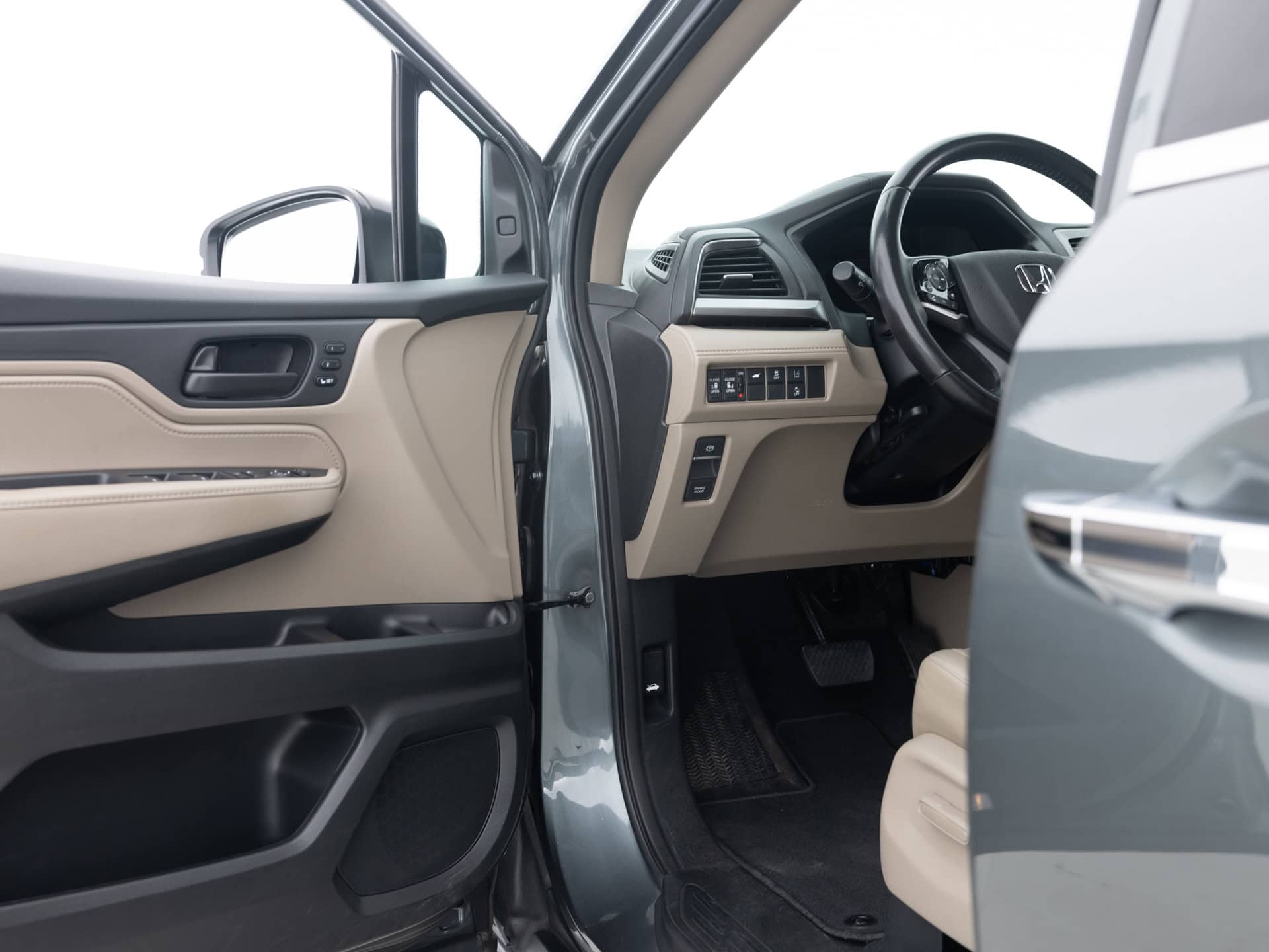 Used Gray Honda Odyssey EXL-16 for Sale