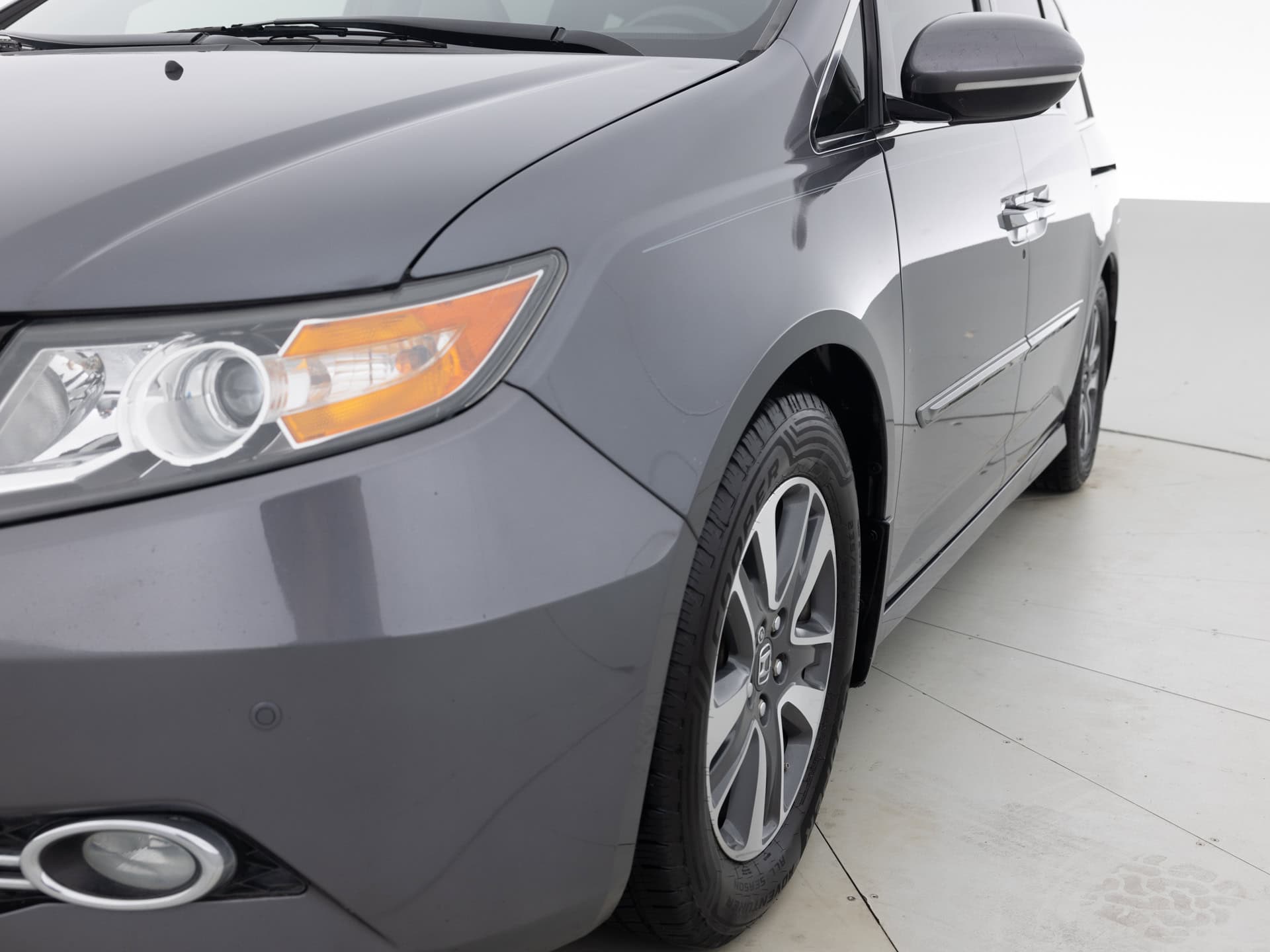 Used Gray Honda Odyssey Town & Country-3 for Sale