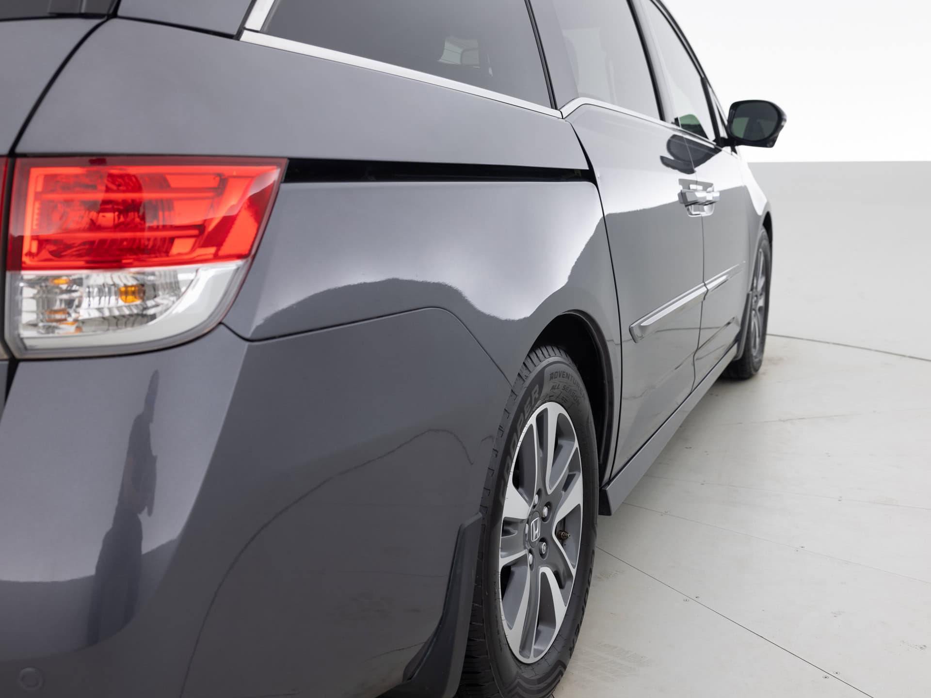 Used Gray Honda Odyssey Town & Country-5 for Sale