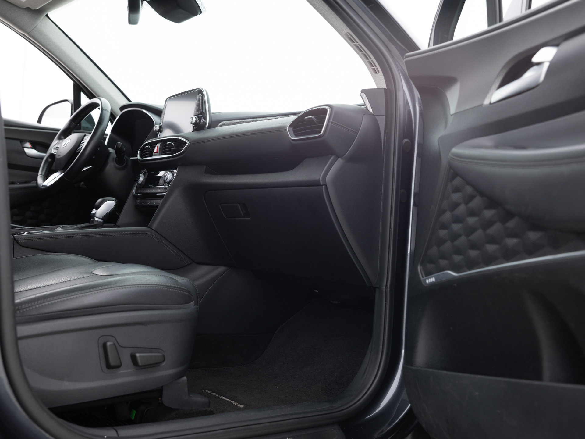 Used Gray Hyundai Santa Fe-20 for Sale