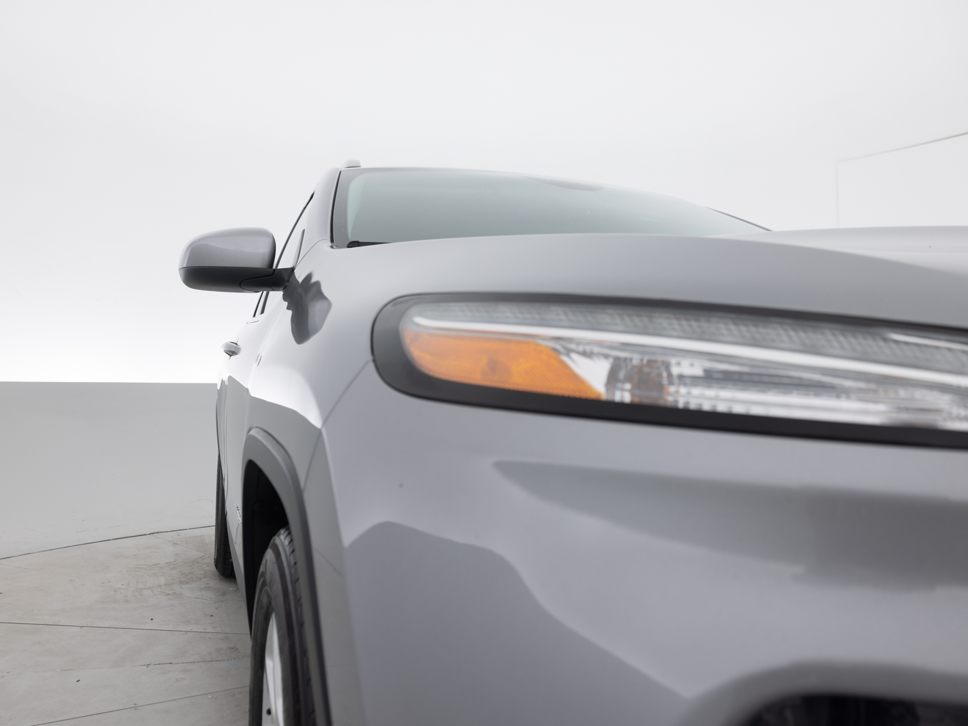 Used Gray Jeep Cherokee Latitude-4 for Sale