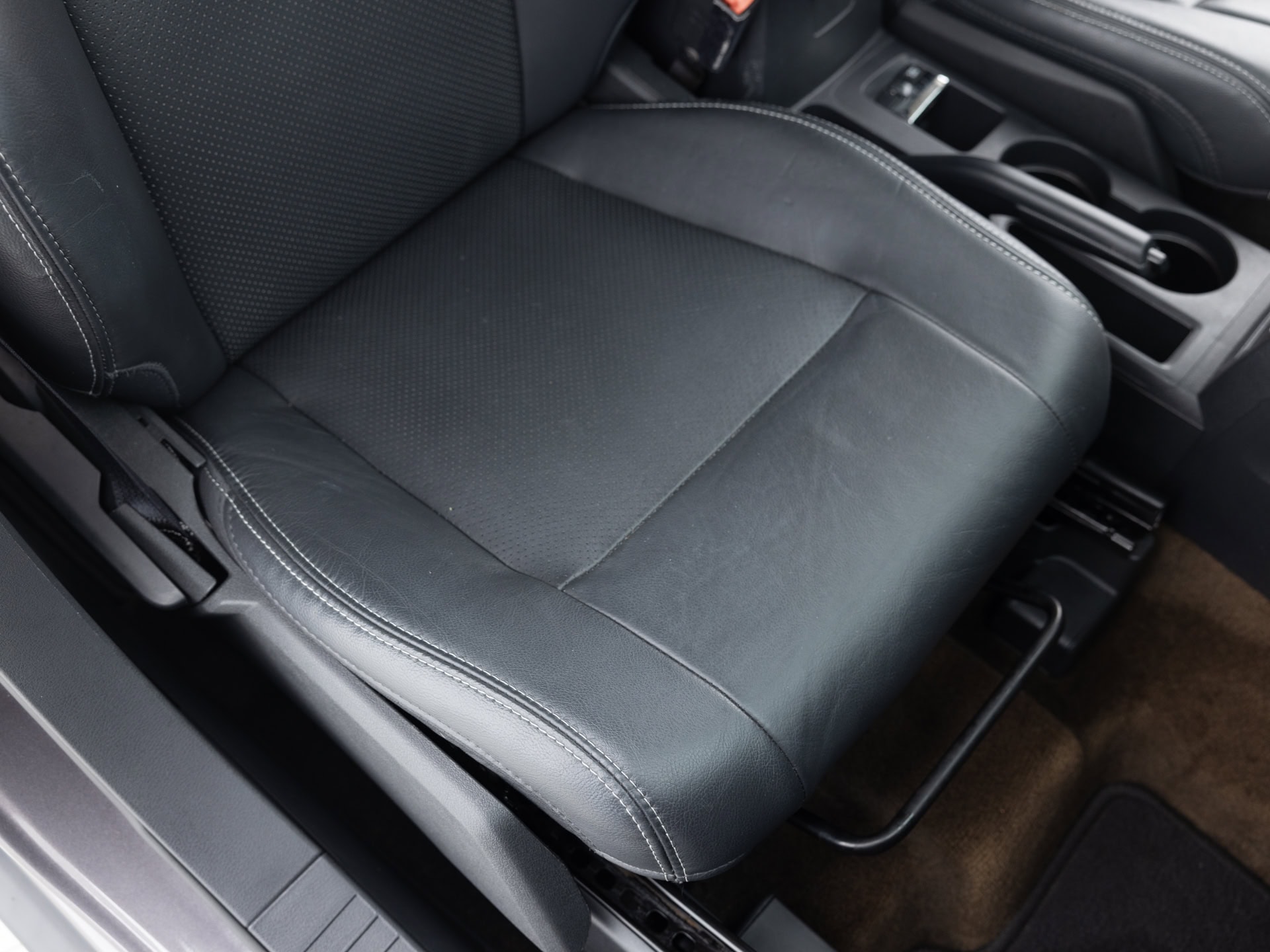 Used Gray Jeep Compass-17 for Sale