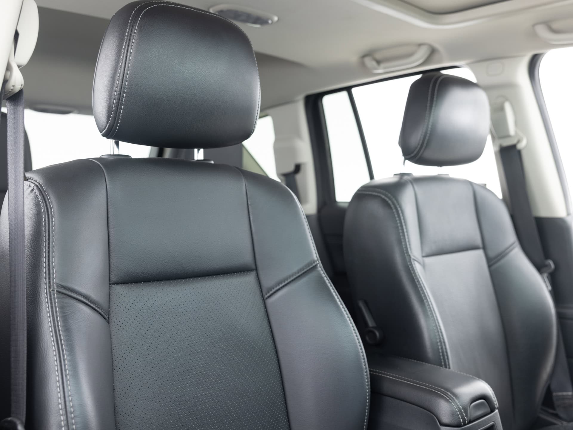 Used Gray Jeep Compass-18 for Sale