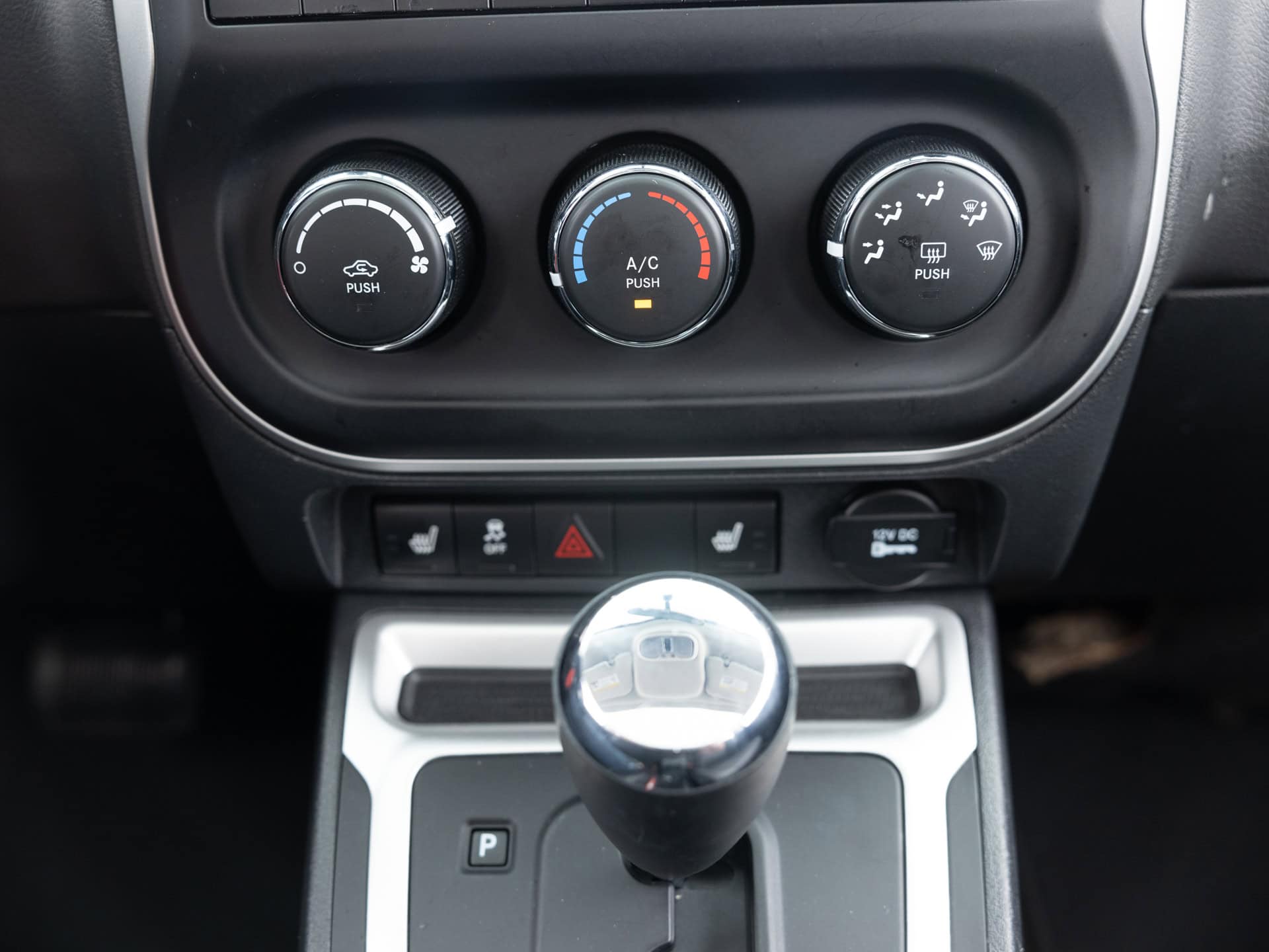 Used Gray Jeep Compass-26 for Sale