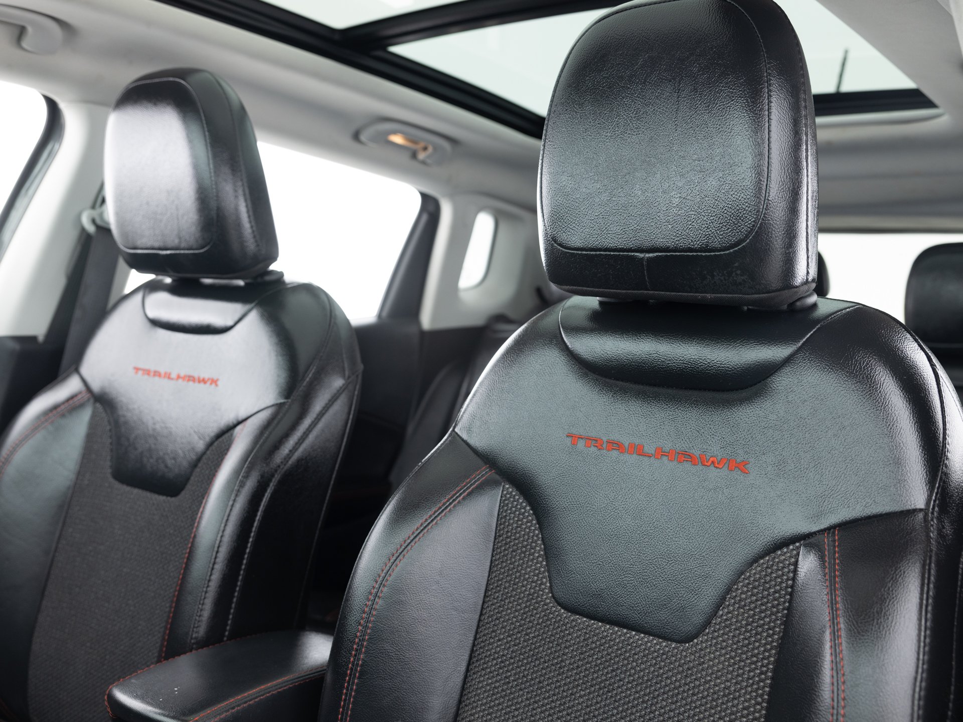 gray jeep compass trailhawk 14
