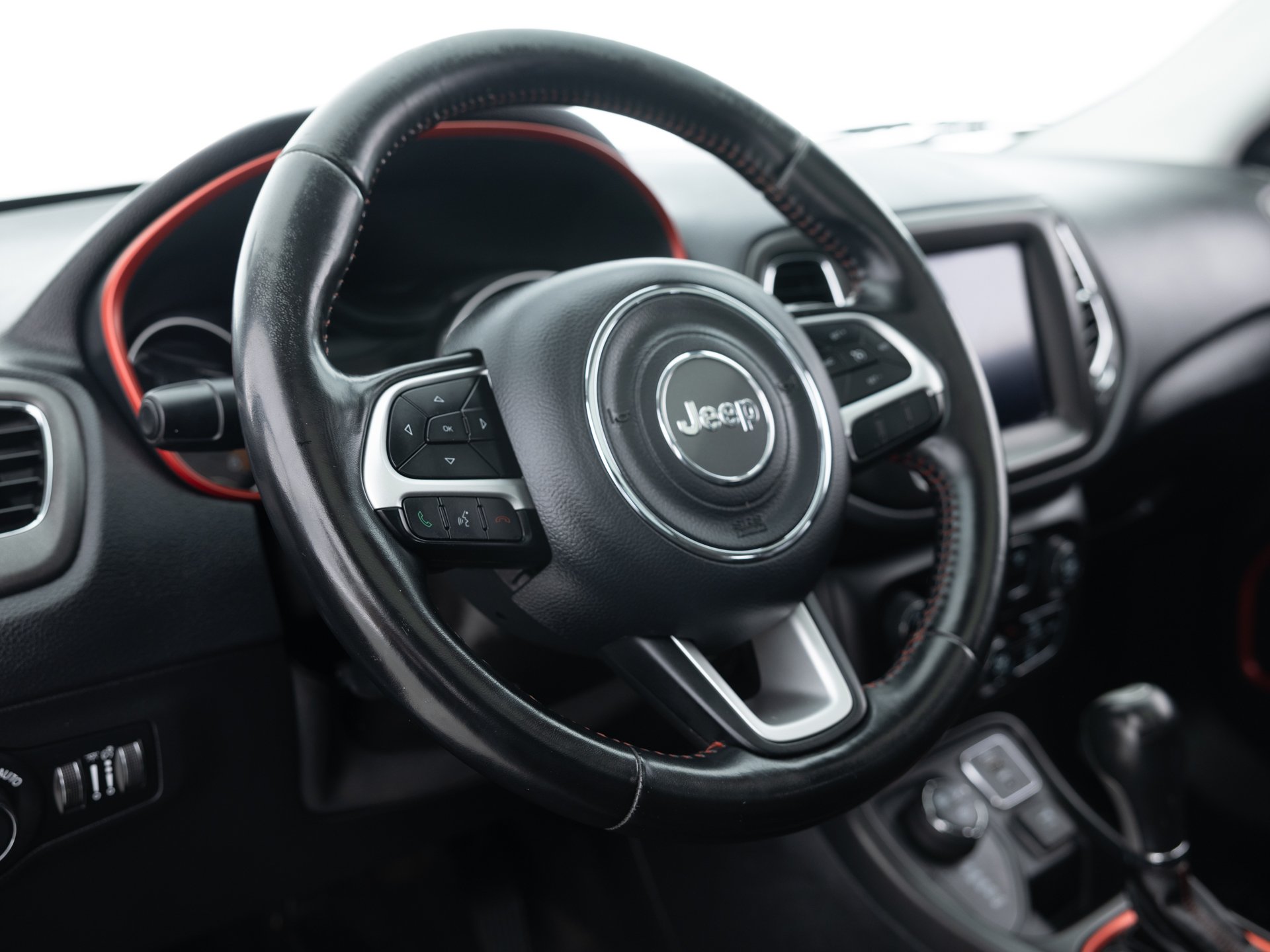 gray jeep compass trailhawk 15