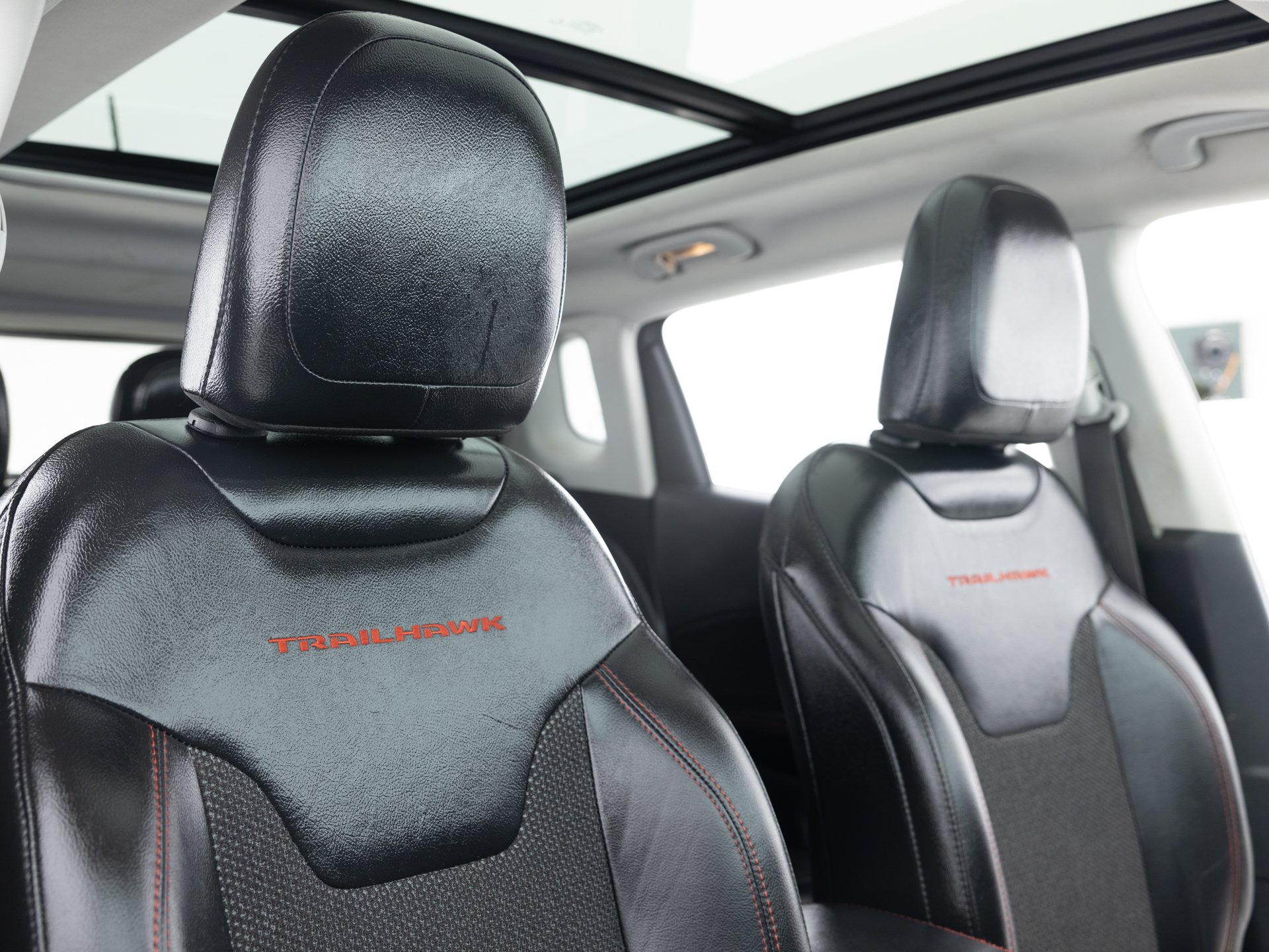 gray jeep compass trailhawk 18