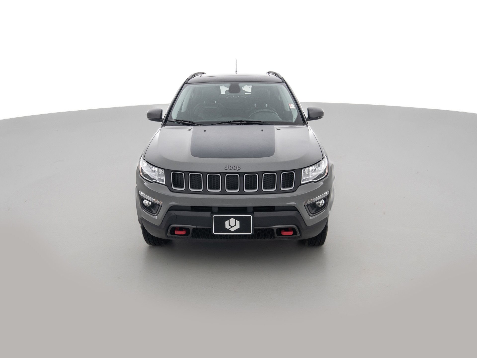 gray jeep compass trailhawk