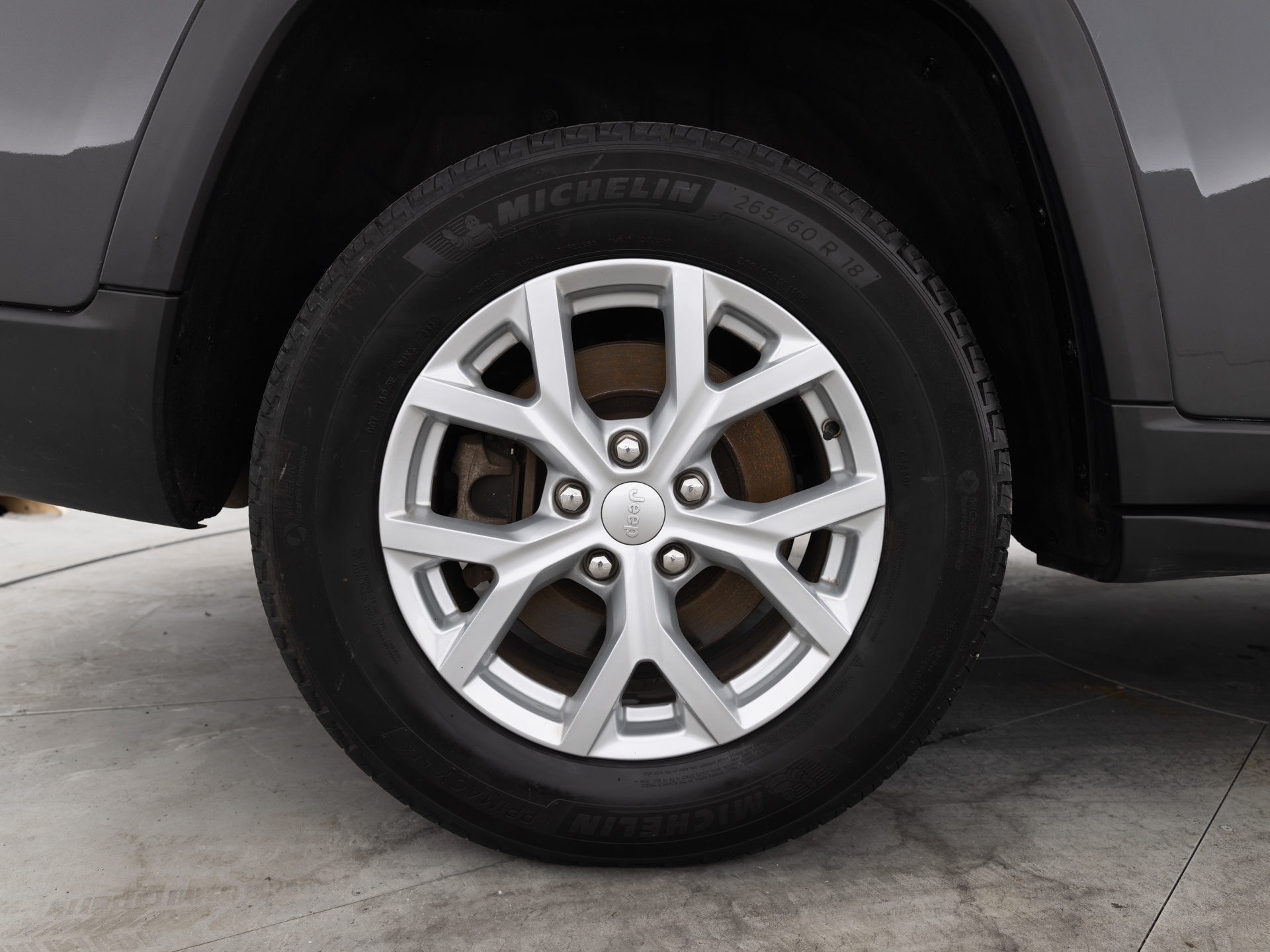 Used Gray Jeep Grand Cherokee Limited-12 for Sale