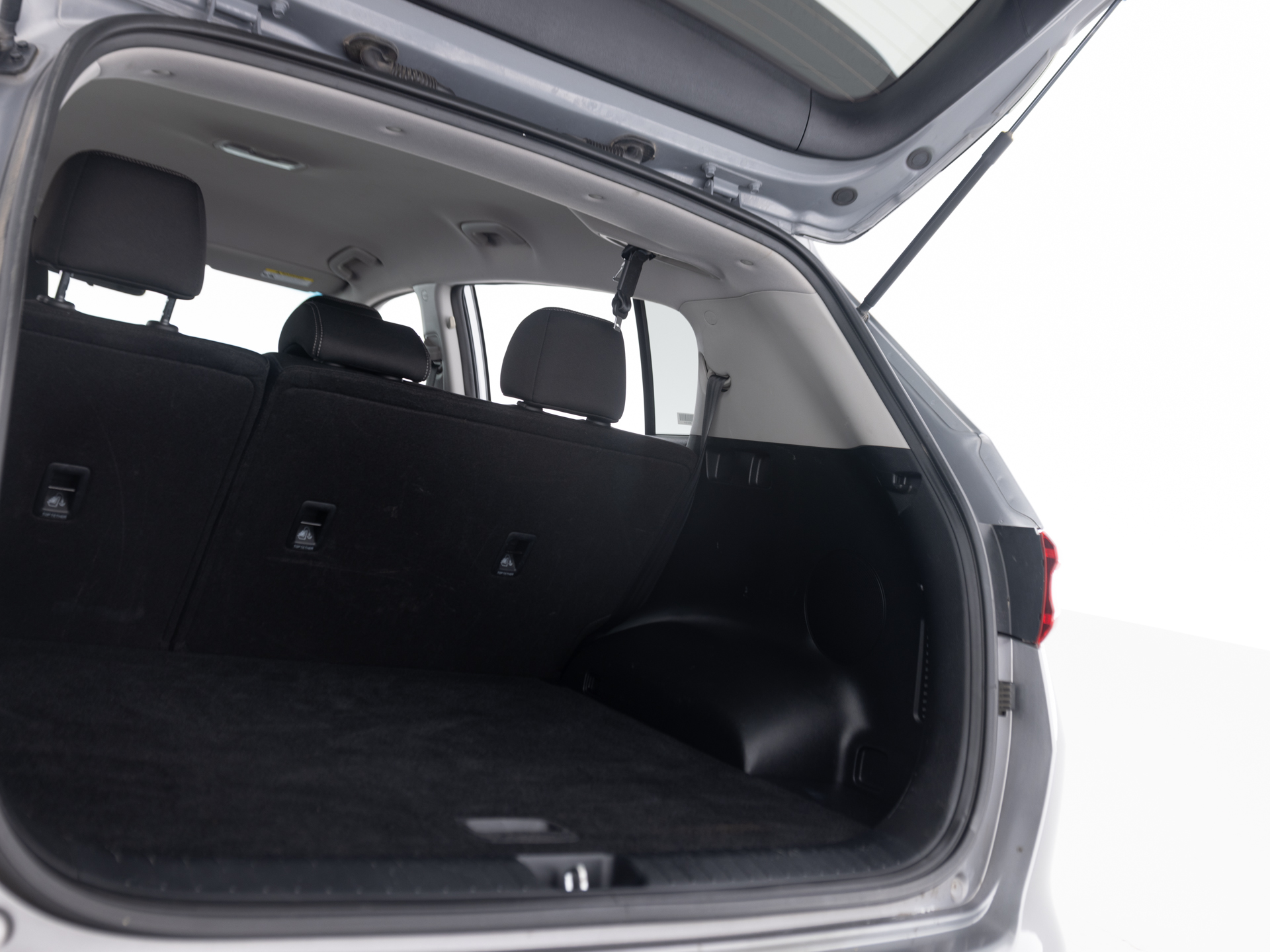 Used Gray Kia Sportage-30 for Sale