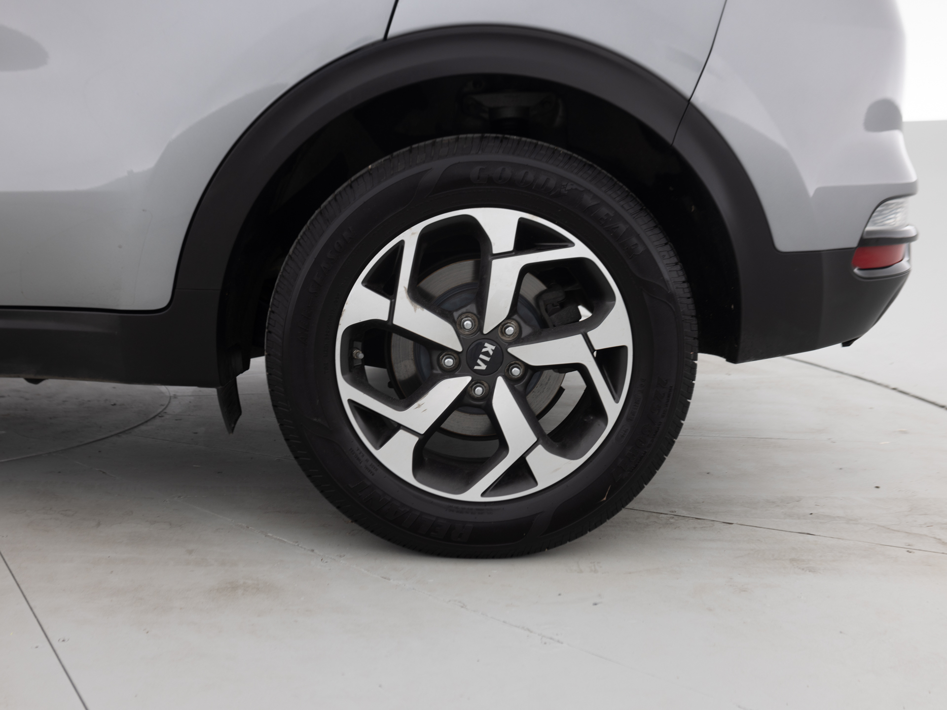 Used Gray Kia Sportage-8 for Sale
