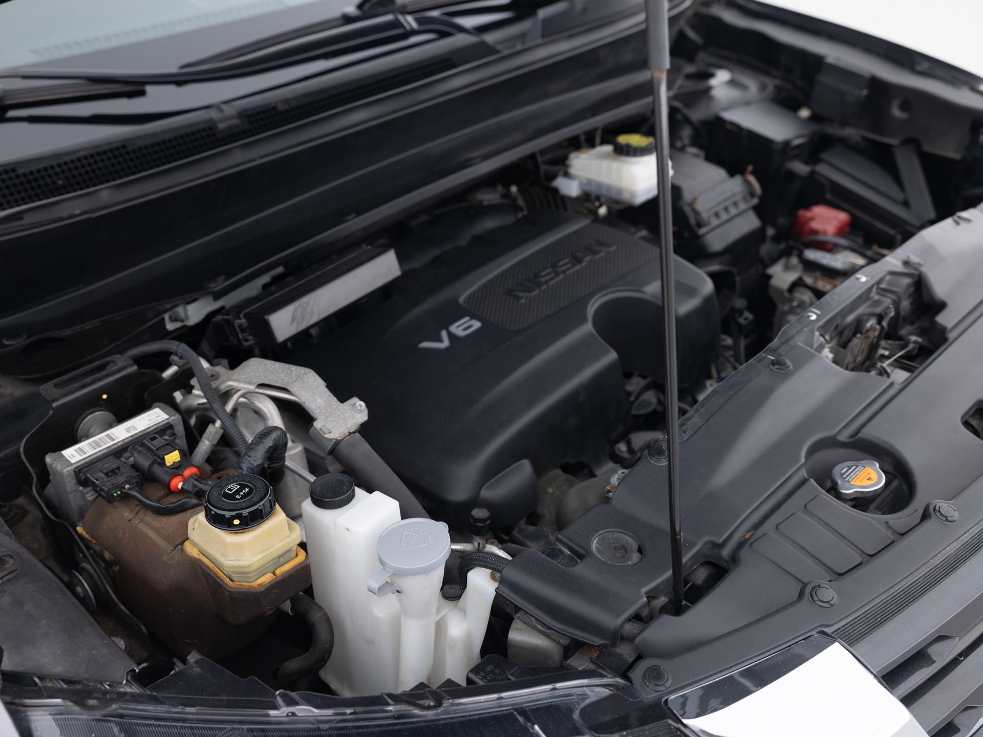 Used Gray Nissan Pathfinder S-32 for Sale