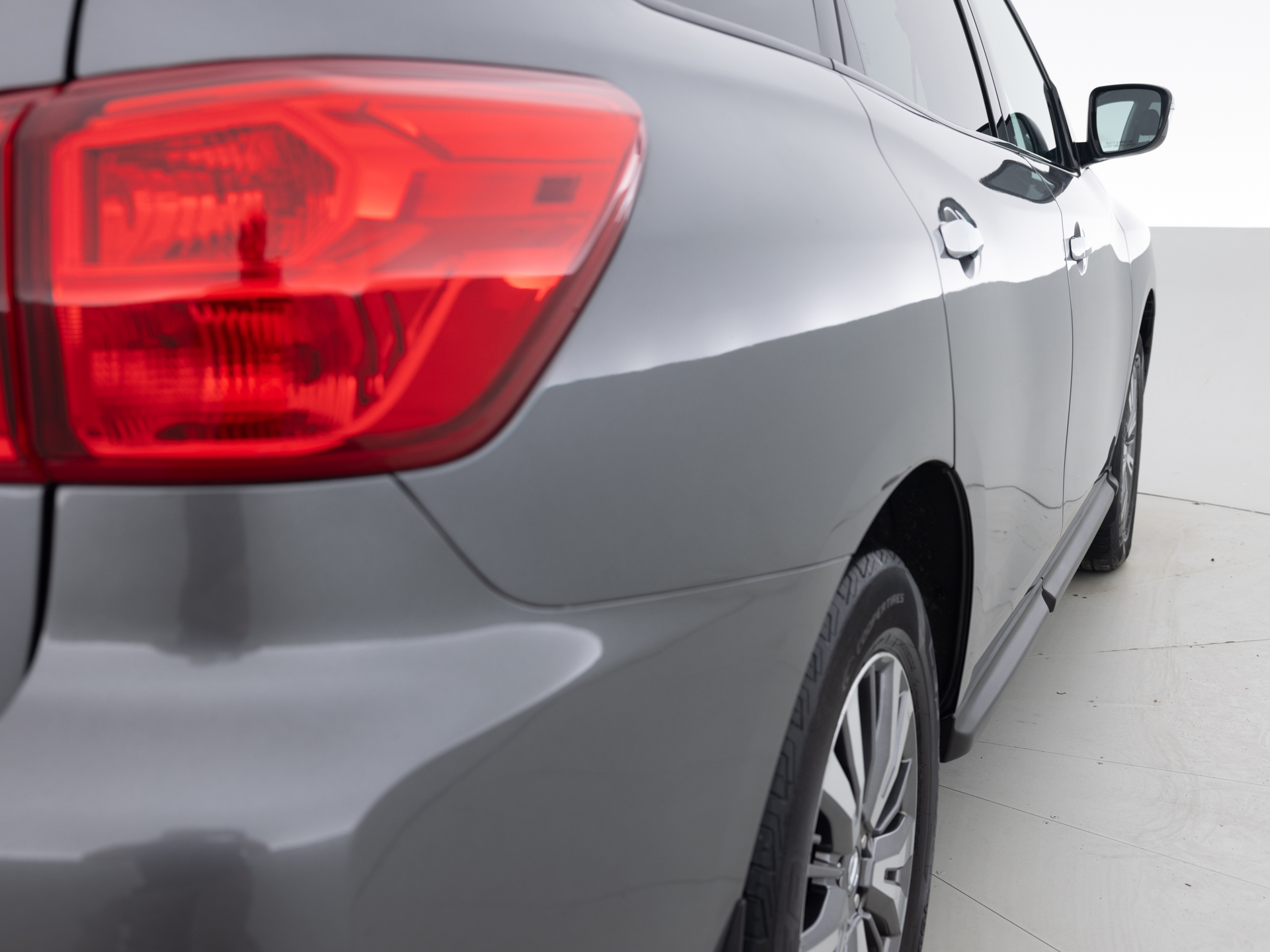 Used Gray Nissan Pathfinder S-5 for Sale