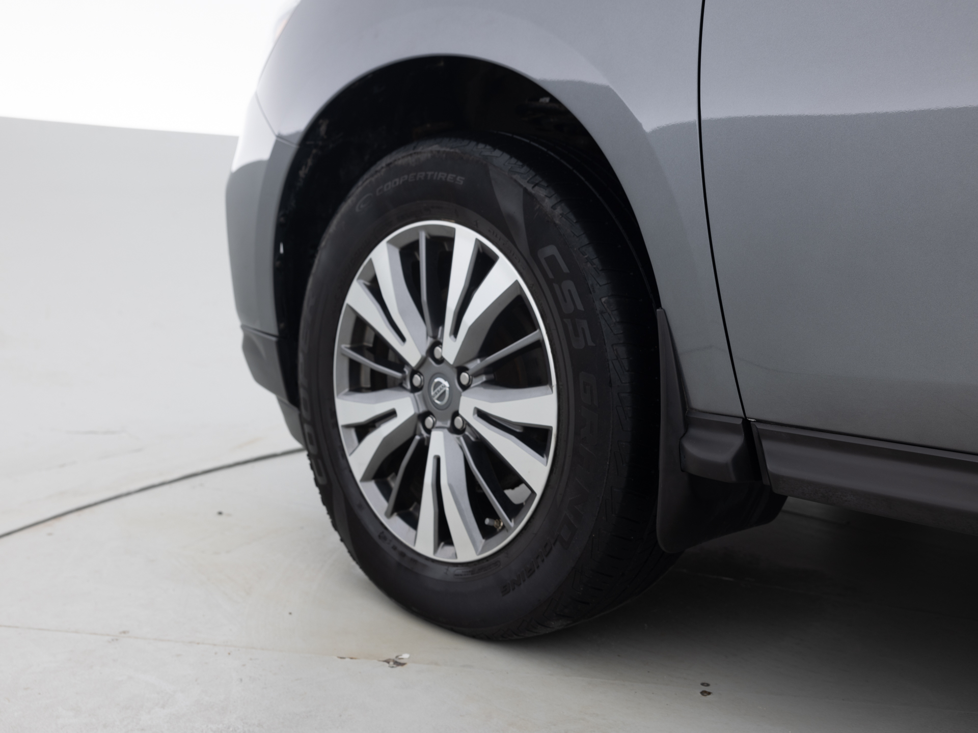 Used Gray Nissan Pathfinder S-9 for Sale