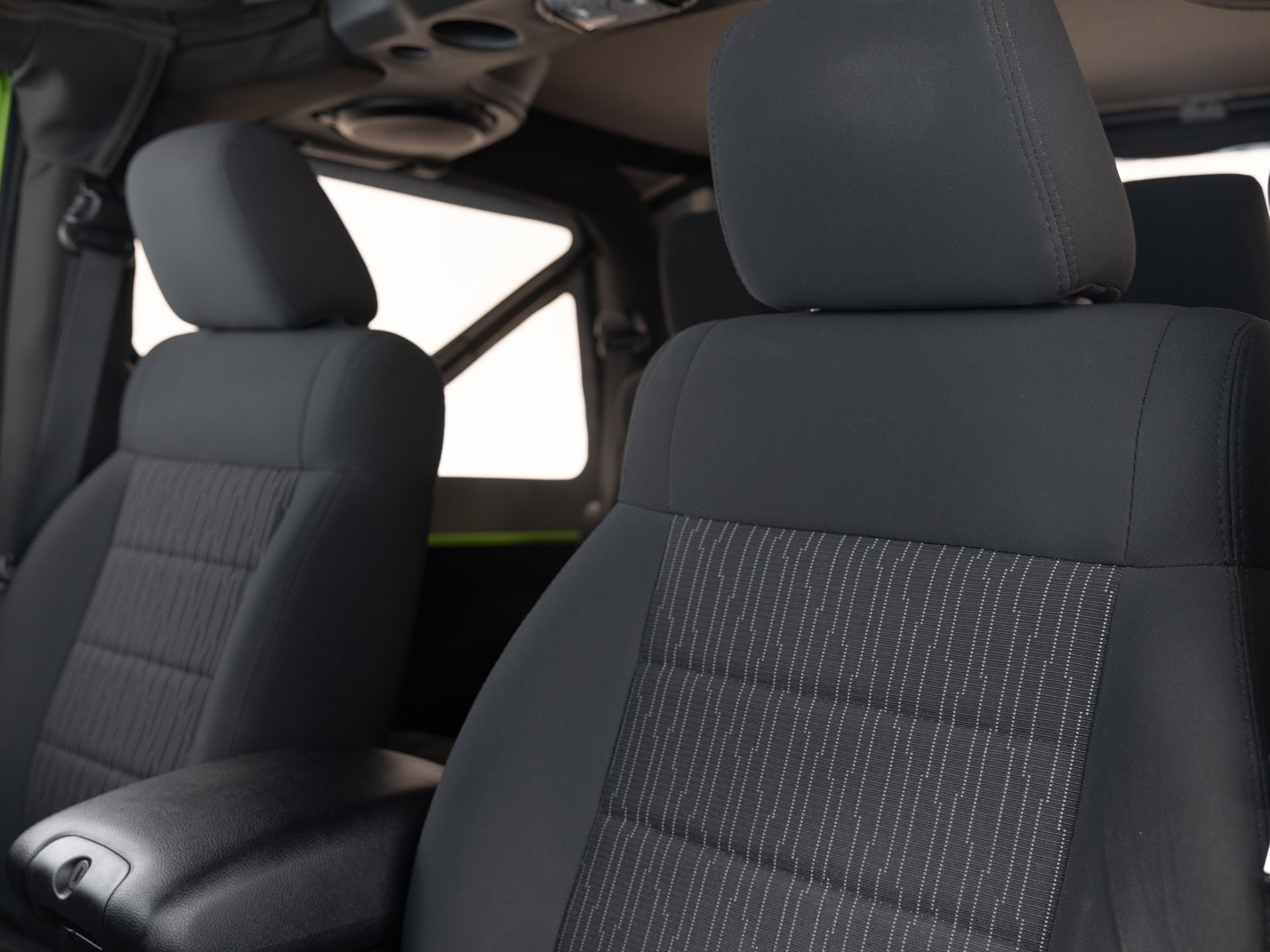 green jeep wrangler sport 18