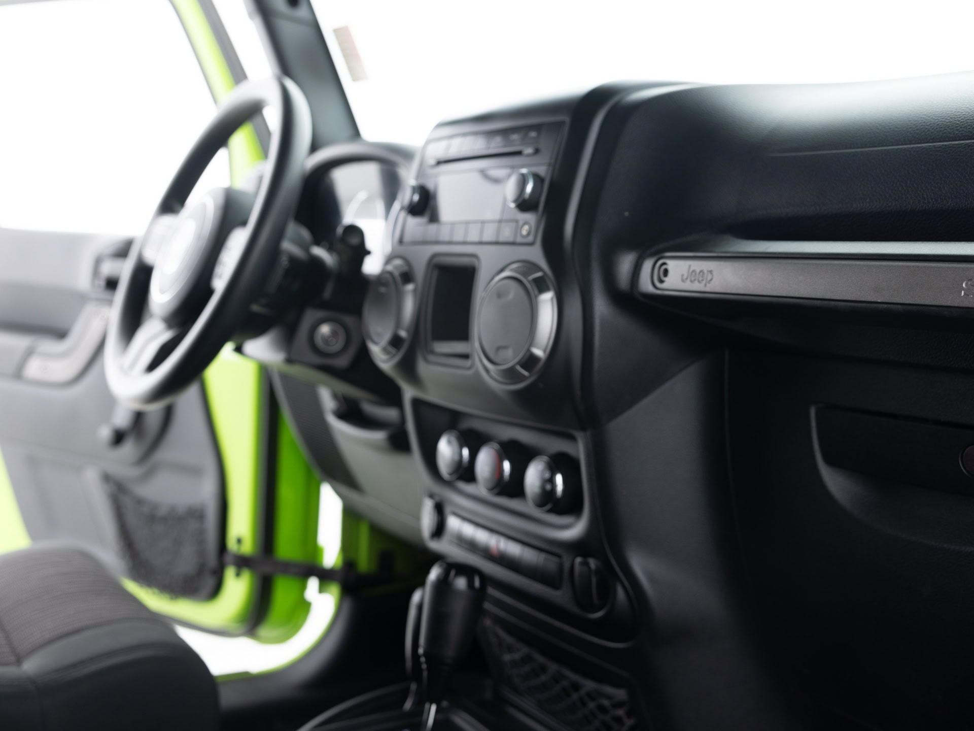 green jeep wrangler sport 23
