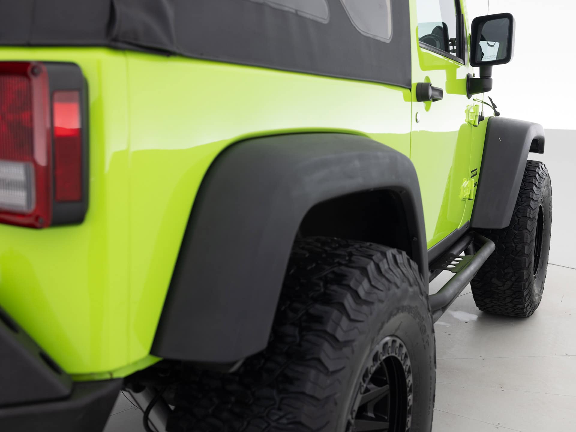 green jeep wrangler sport 5