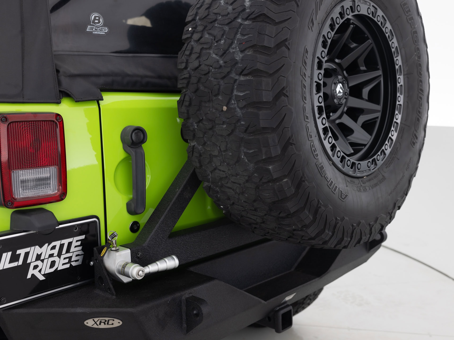 green jeep wrangler sport 8