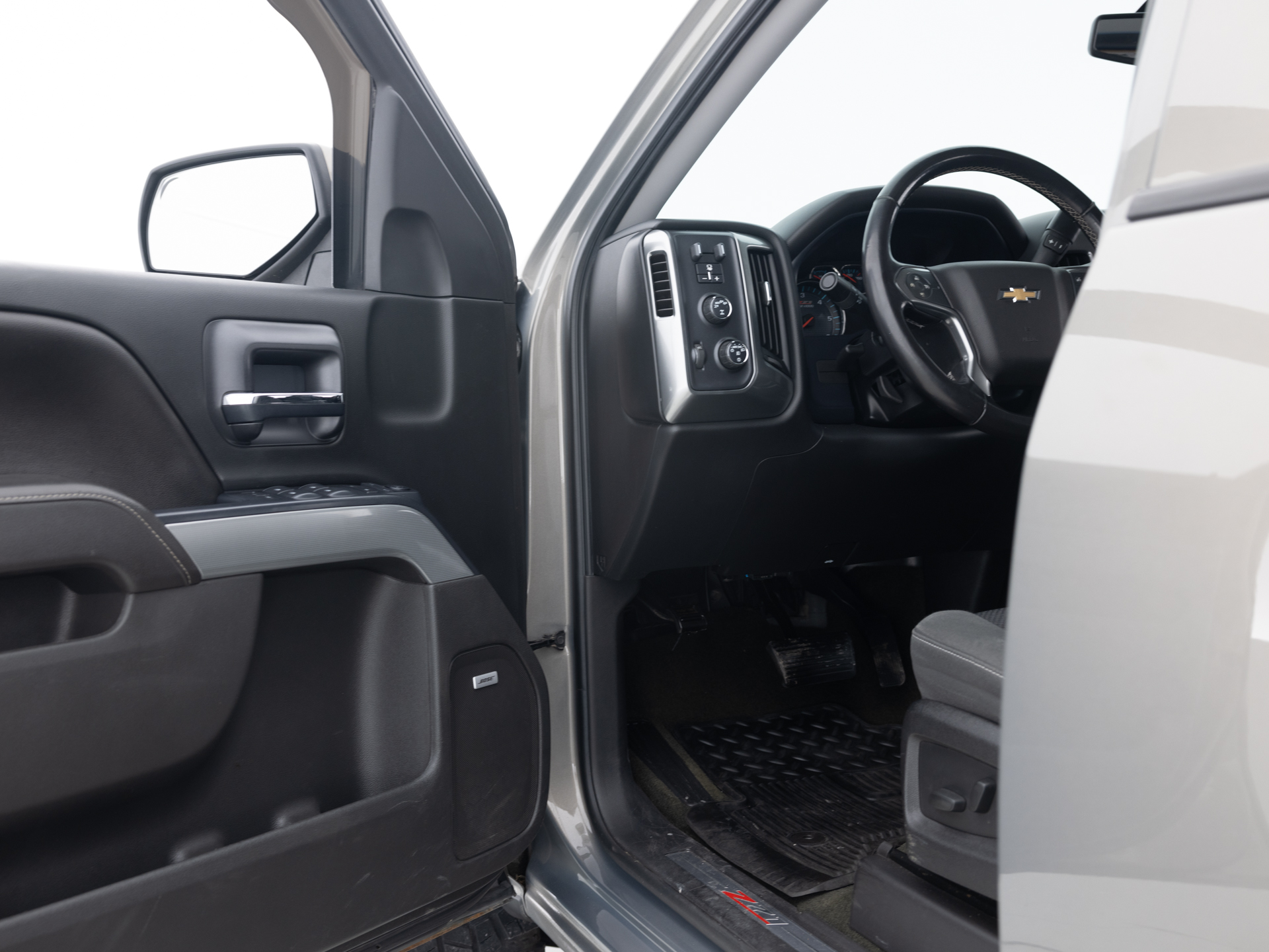 Used Grey Chevrolet Silverado Z71-20 for Sale