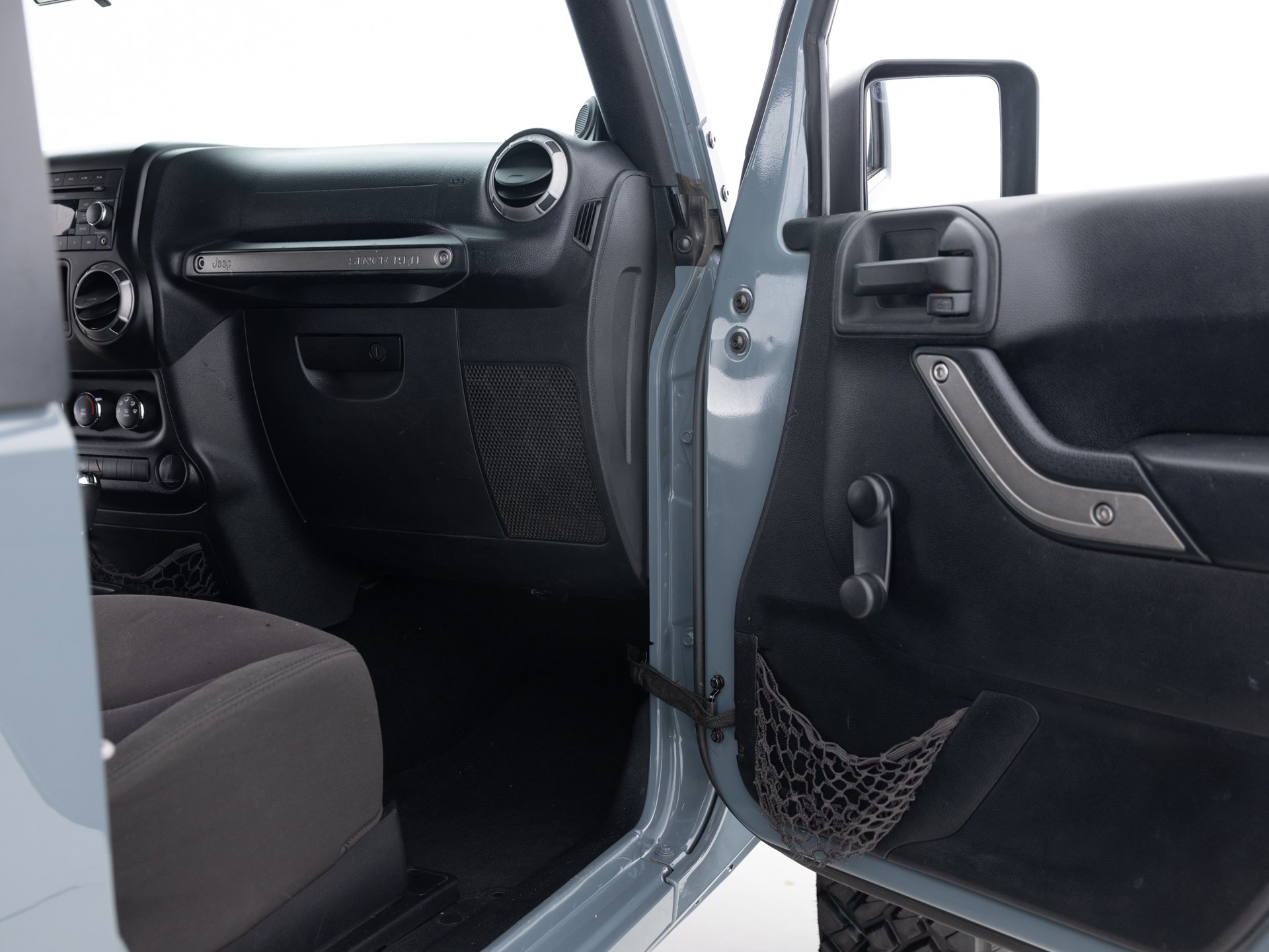 grey jeep wrangler sport 23