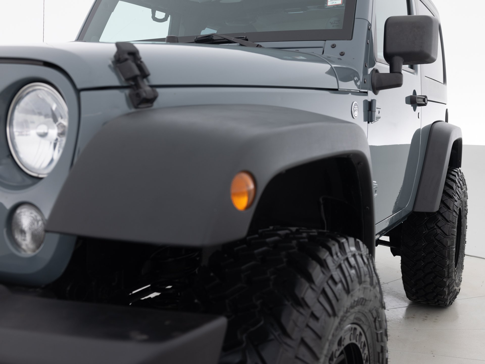 grey jeep wrangler sport 3