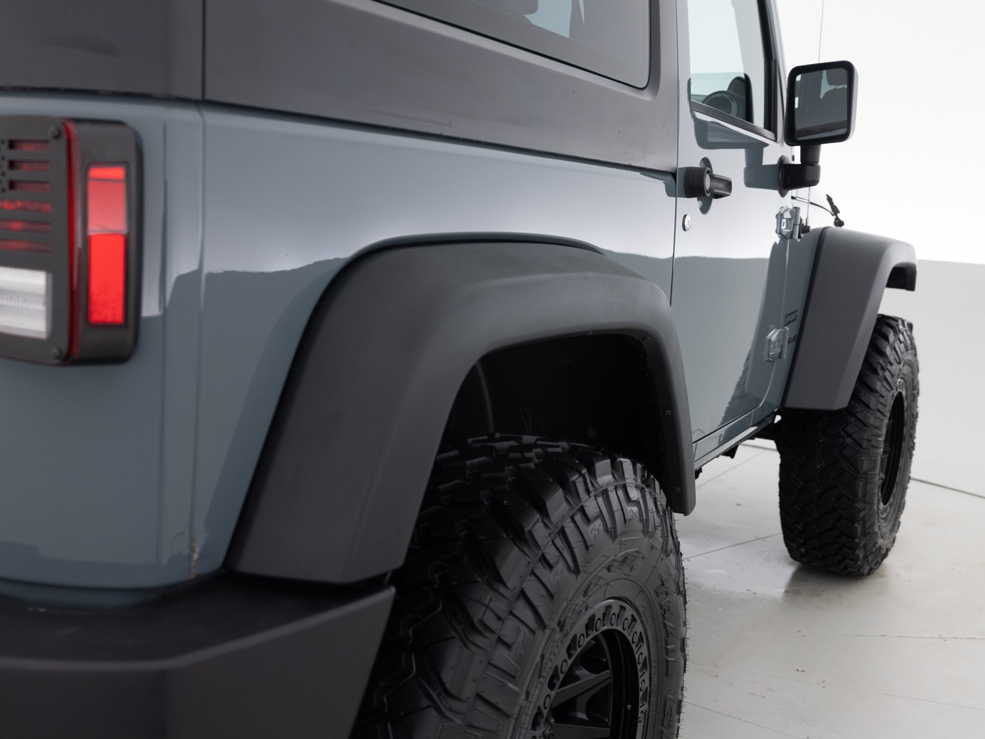 grey jeep wrangler sport 5