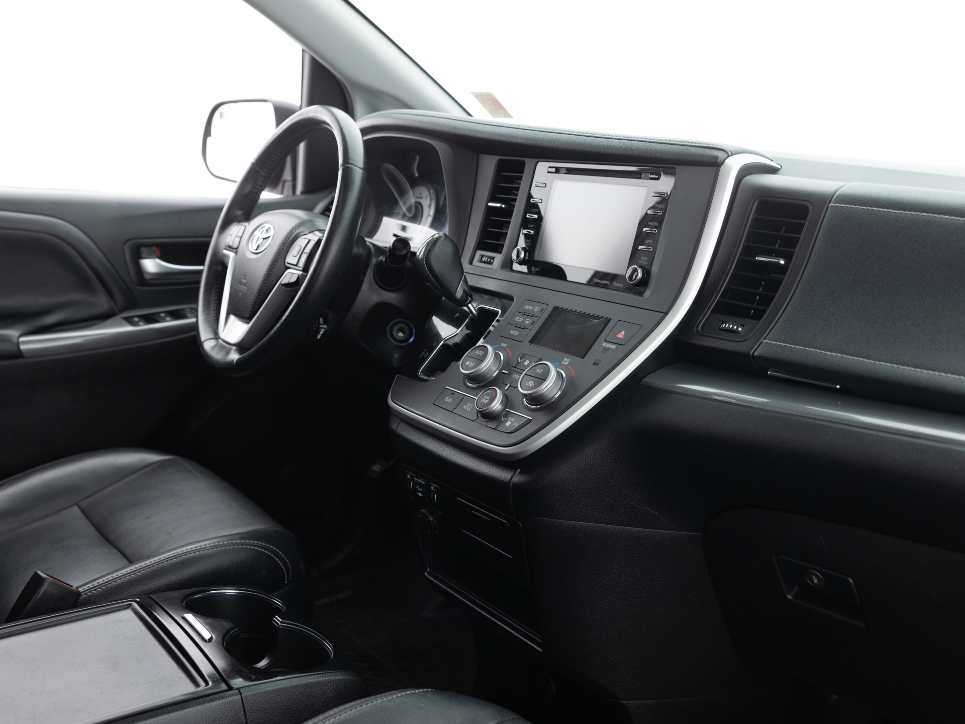 Used Marron Toyota Sienna SE-13 for Sale