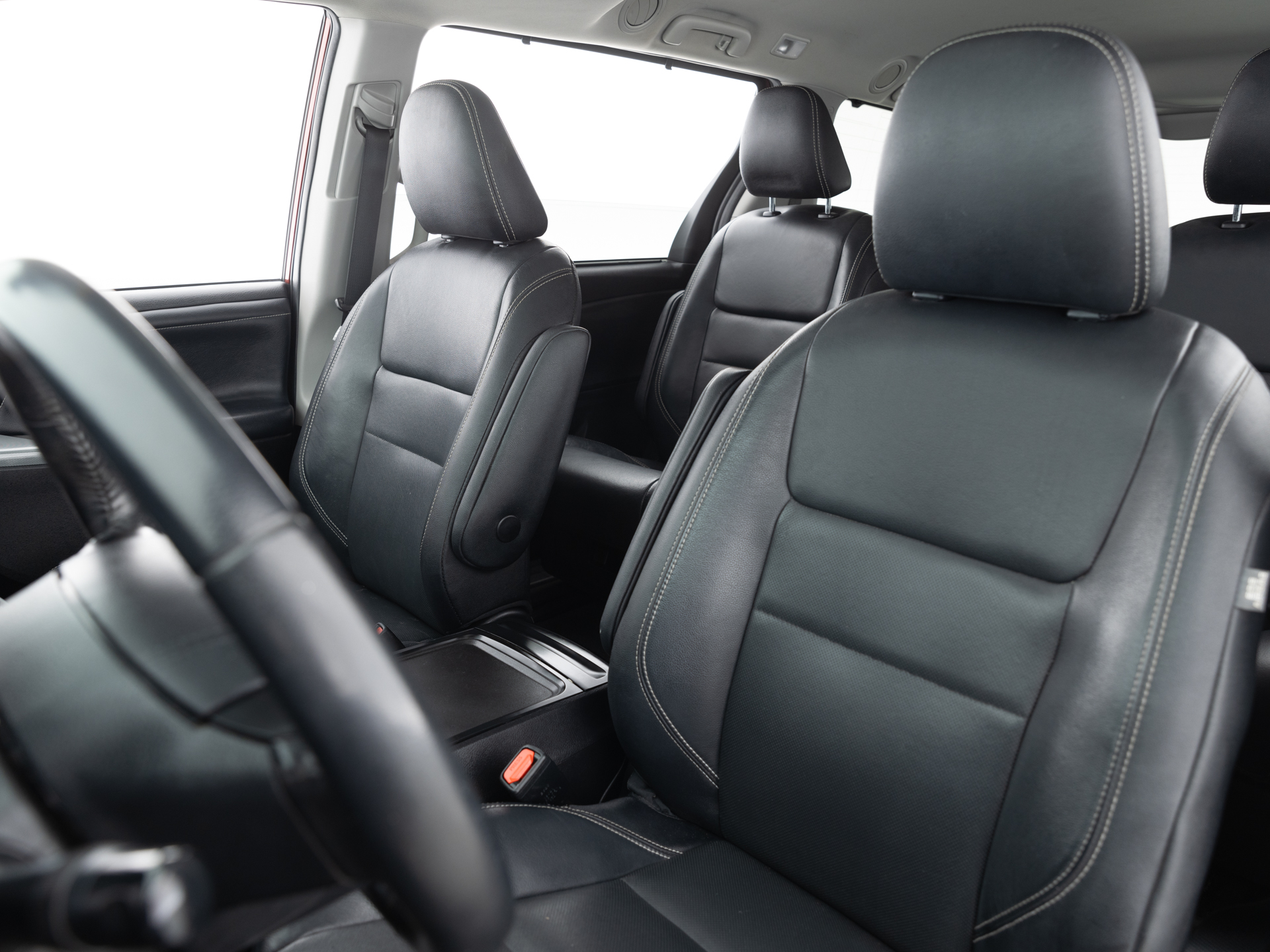 Used Marron Toyota Sienna SE-8 for Sale