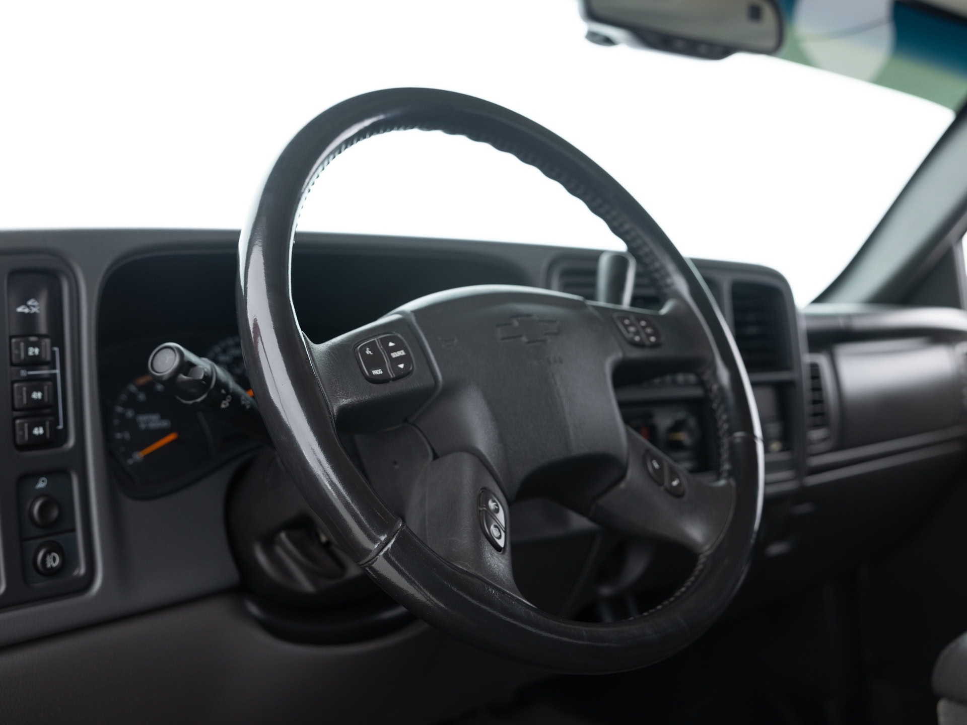 Used Red Chevrolet SIlverado Deisel-15 for Sale